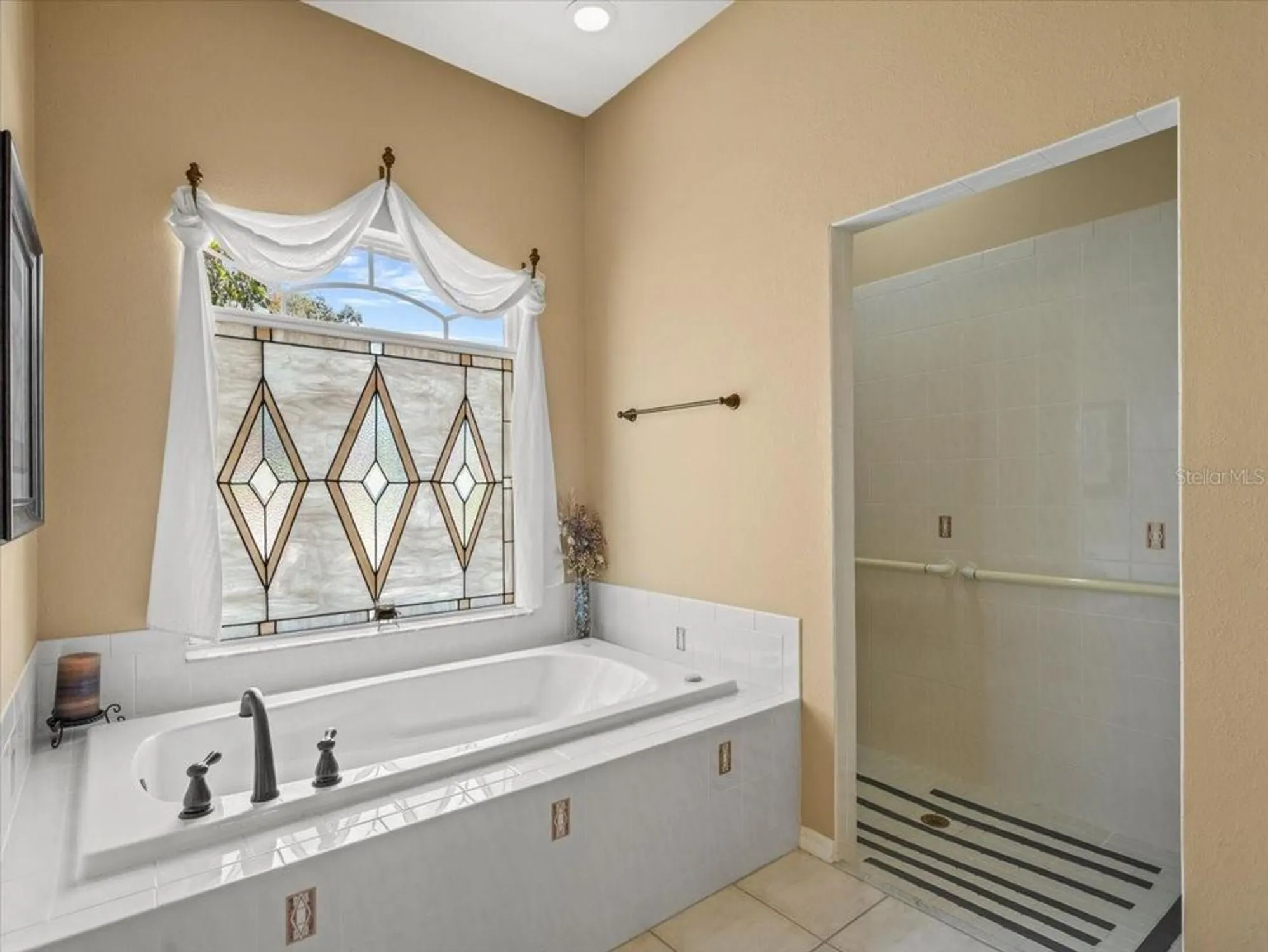 Property Slideshow image 21 of 66 | 9216 tarleton cir, Weeki Wachee, FL, 34613