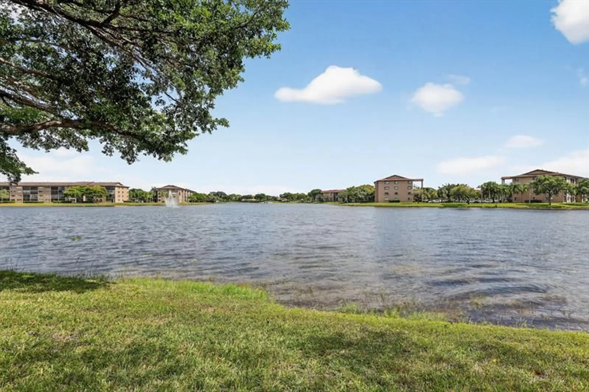 Property Slideshow image 2 of 70 | 1001 sw 141st ave, Pembroke Pines, FL, 33027