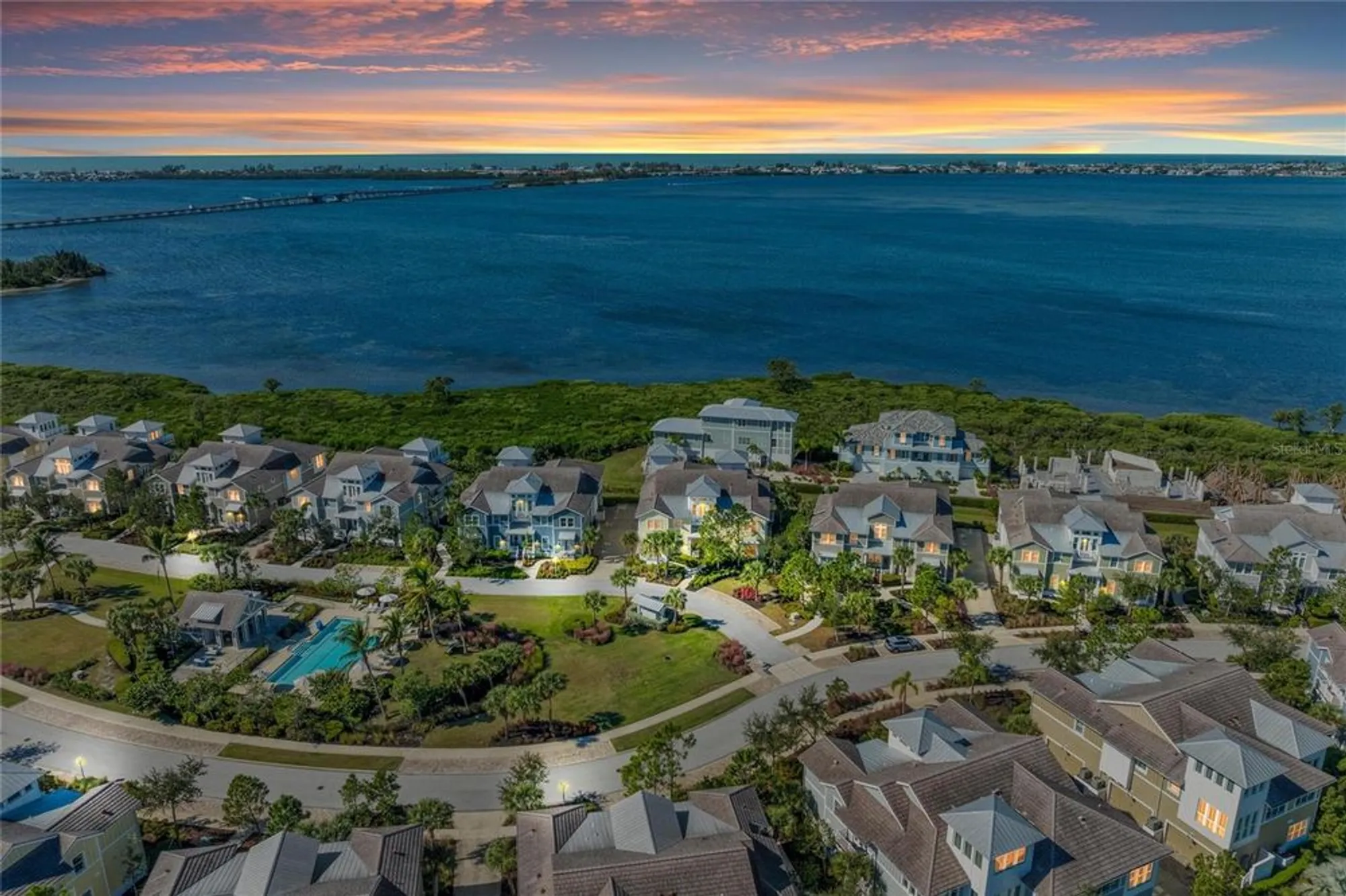 Property Slideshow image 3 of 98 | 334 castaway cay dr 101, Bradenton, FL, 34209