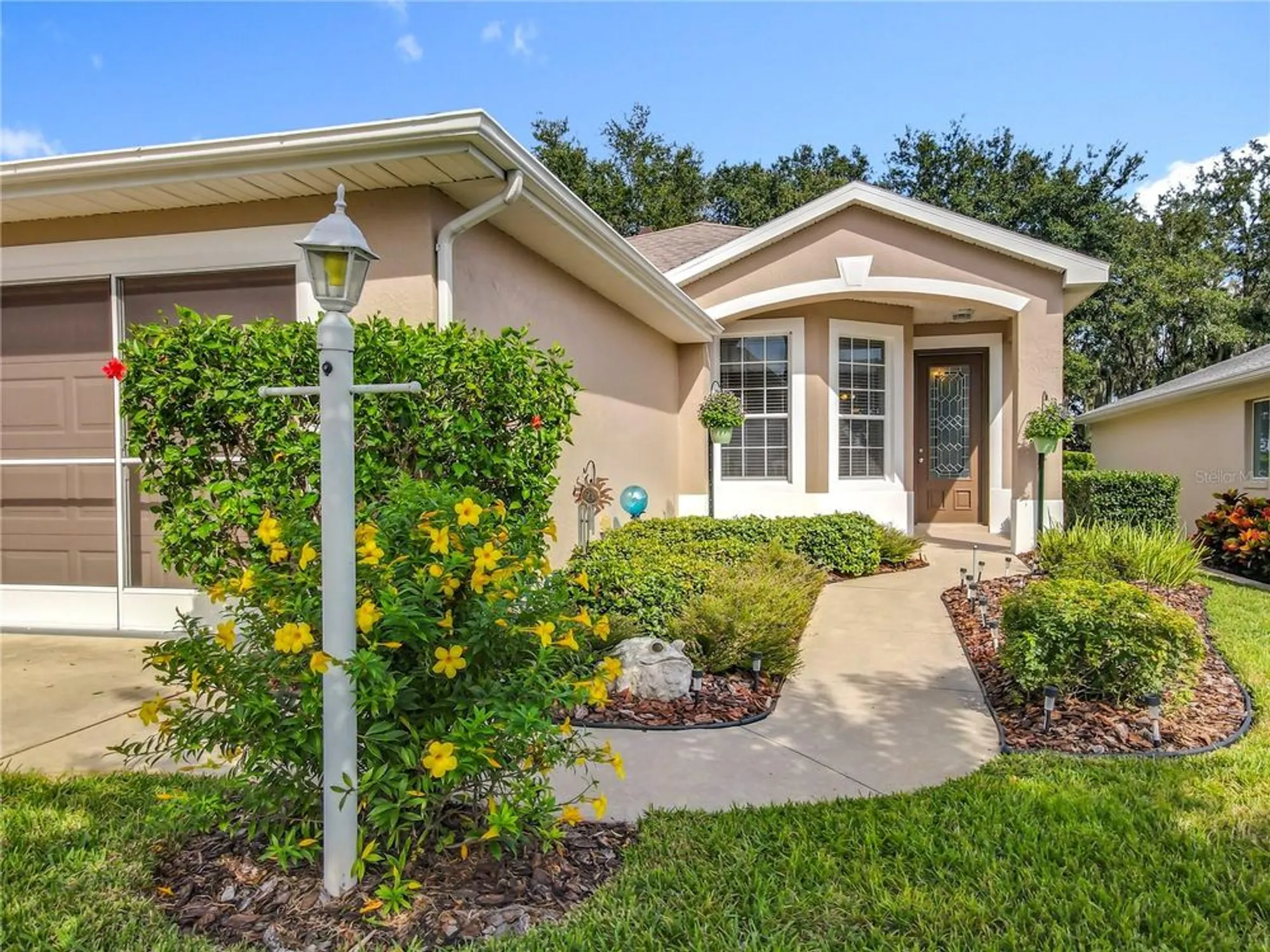 Property Slideshow image 4 of 59 | 5643 bounty cir, Tavares, FL, 32778