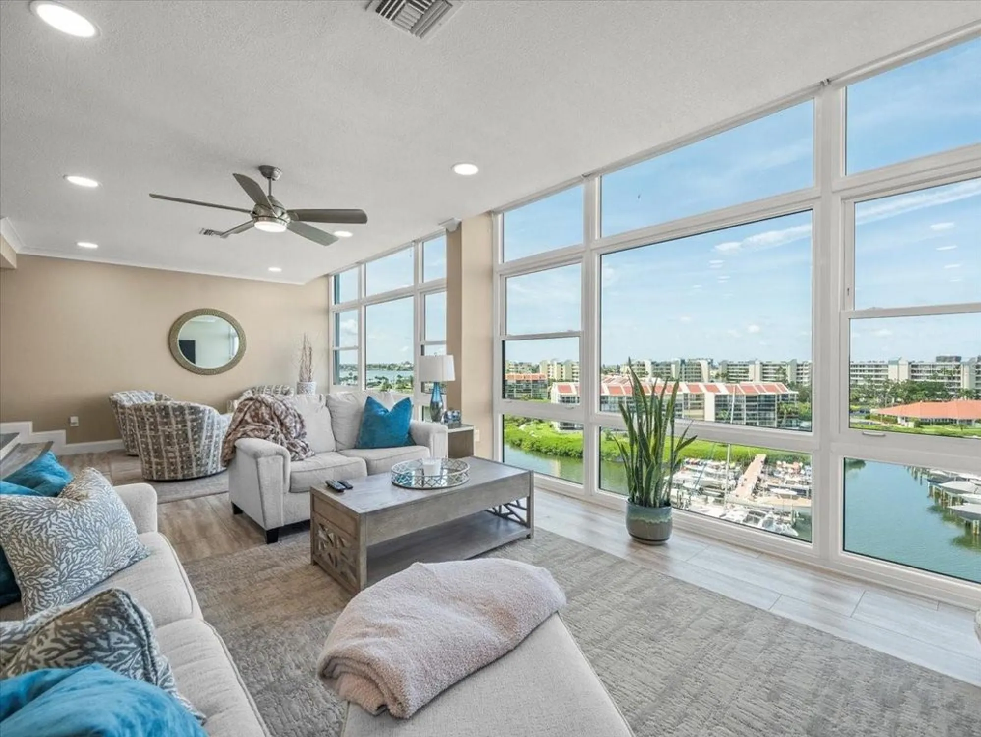 Property Slideshow image 11 of 74 | 7600 sun island dr ph 804, South Pasadena, FL, 33707