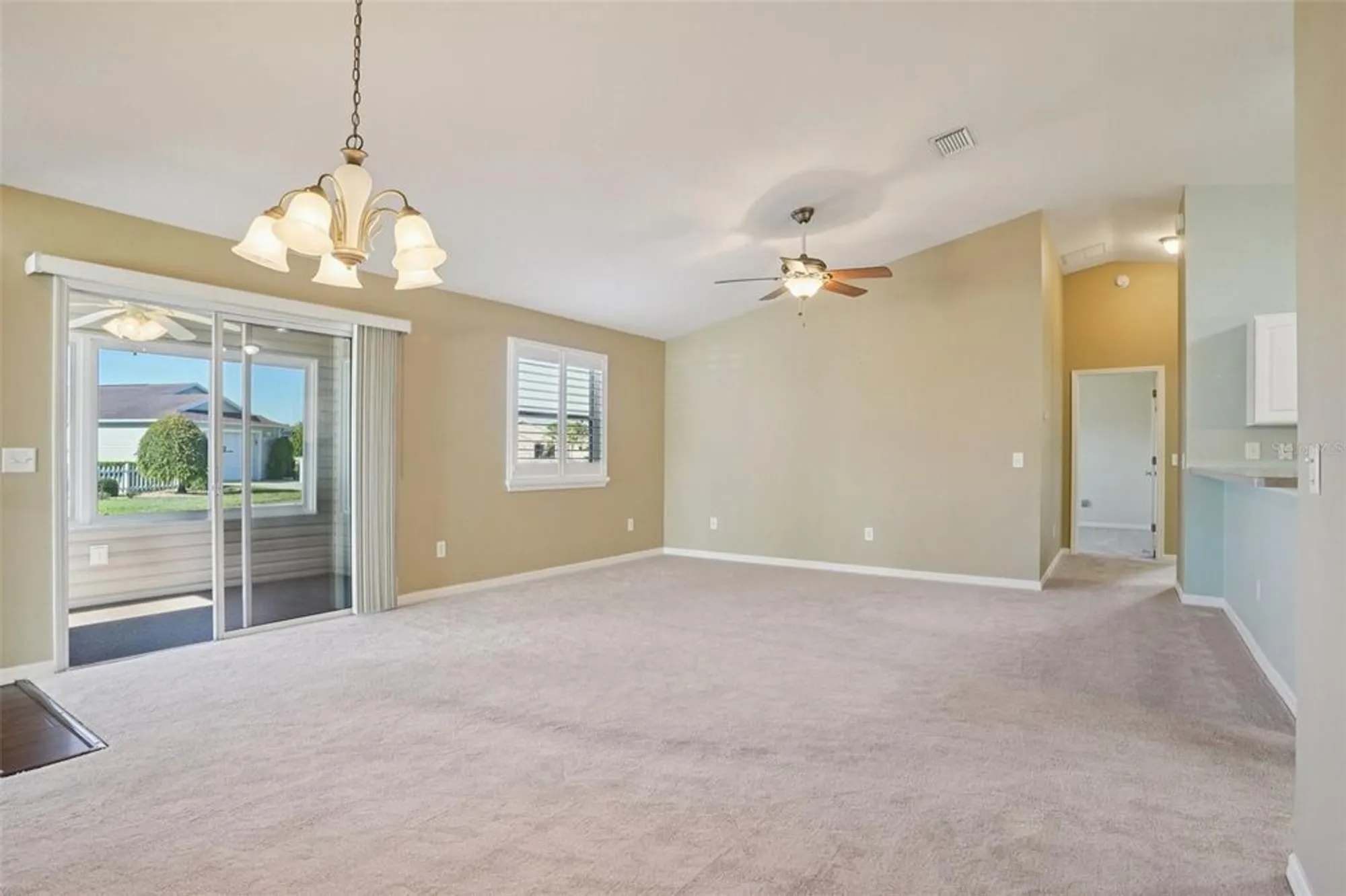 Property Slideshow image 17 of 45 | 1001 greyford ln, The Villages, FL, 32162