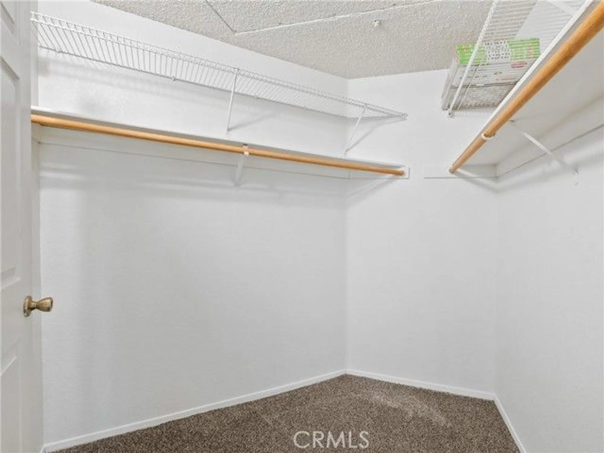 Property Slideshow image 11 of 19 | 19135 palo verde dr, Apple Valley, CA, 92308