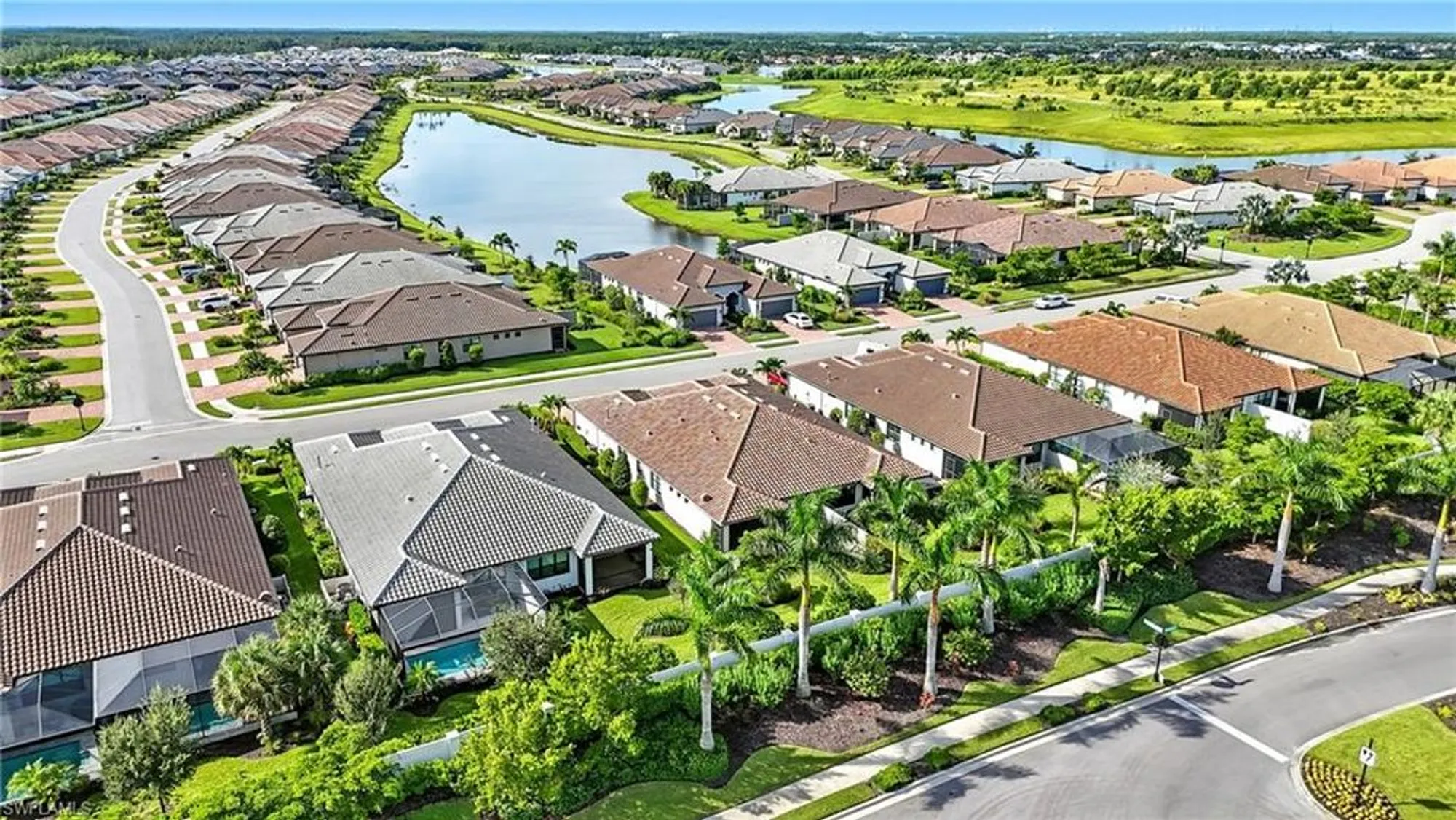 Property Slideshow image 28 of 47 | 12230 canal grande dr, Fort Myers, FL, 33913