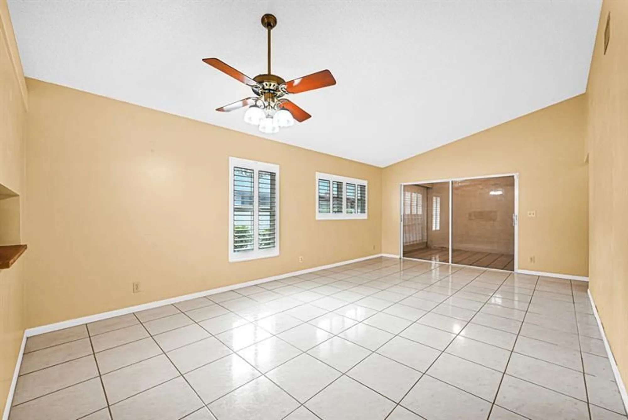 Property Slideshow image 4 of 49 | 8943 sunscape ln # 8943, Boca Raton, FL, 33496