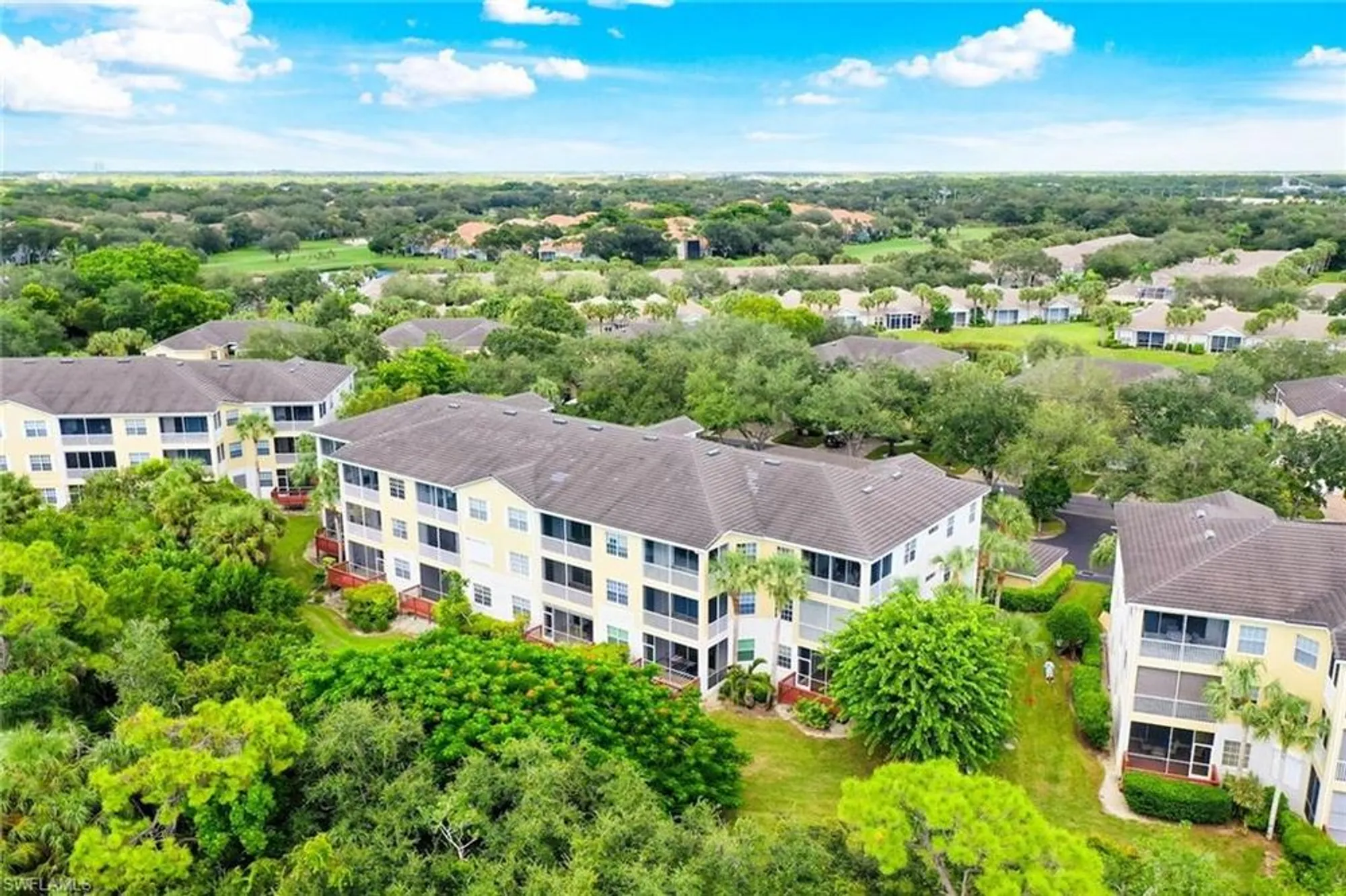 Property Slideshow image 38 of 48 | 3471 pointe creek ct 204, Bonita Springs, FL, 34134