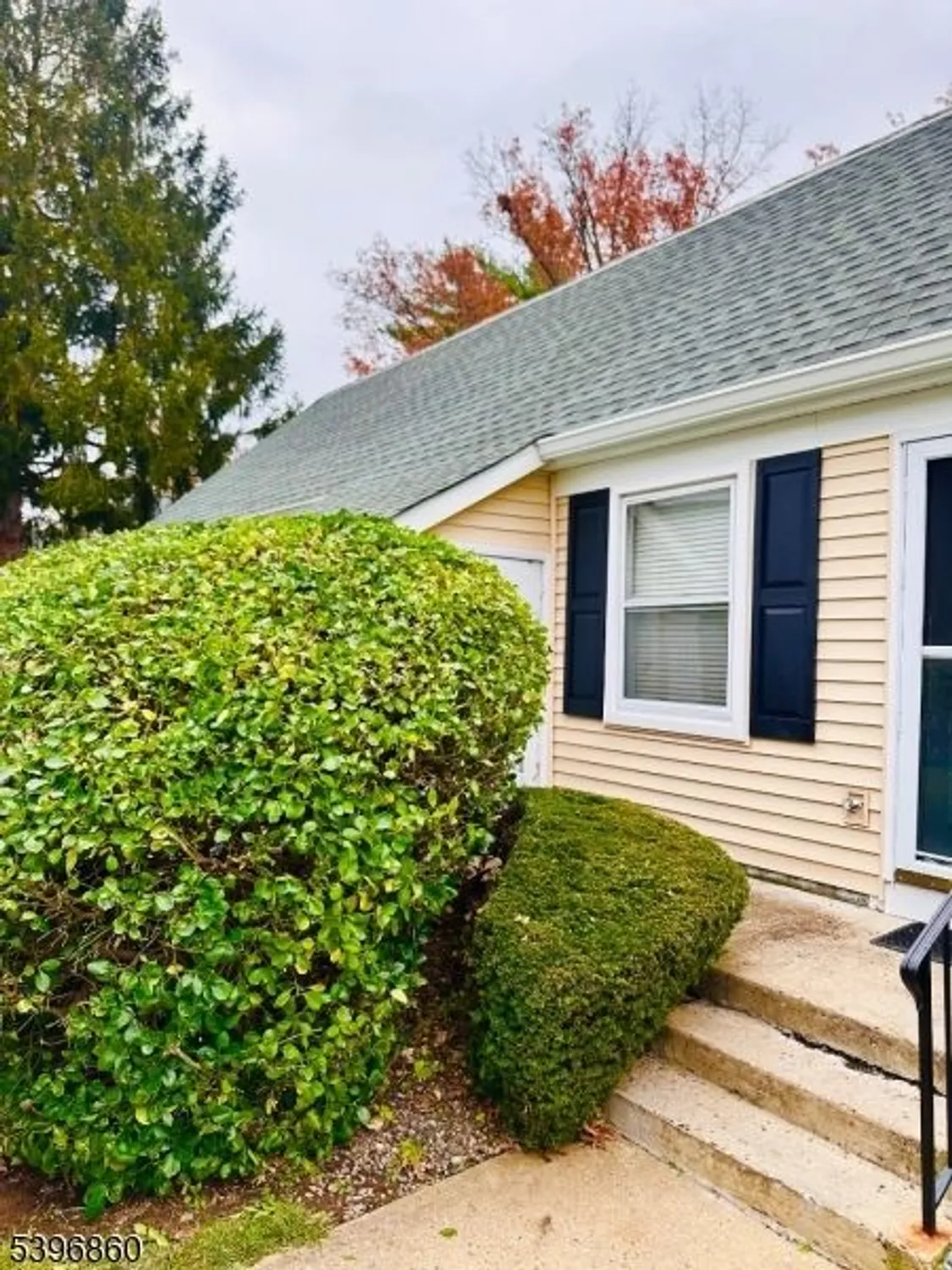 Property Slideshow image 2 of 22 | 234 marblehead ln a, Monroe Twp., NJ, 08831