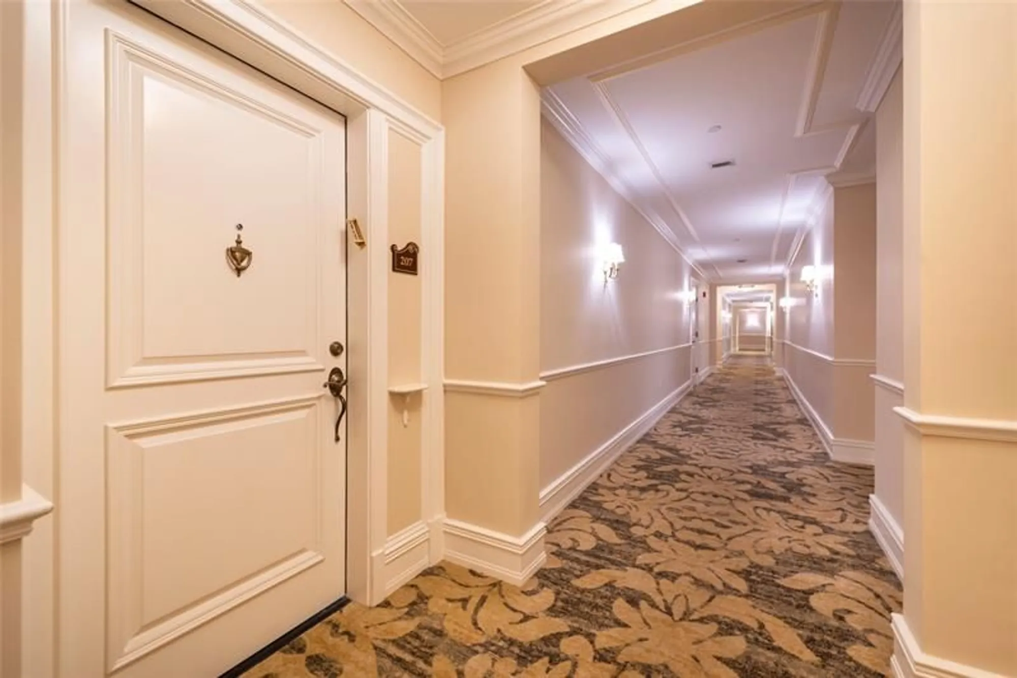 Property Slideshow image 19 of 32 | 16102 emerald estates dr 207, Weston, FL, 33331