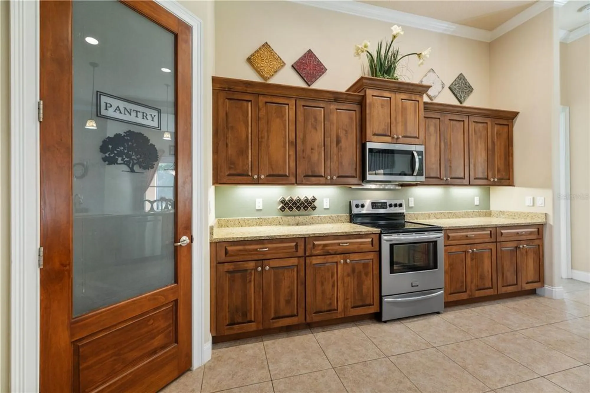 Property Slideshow image 10 of 40 | 6 scarlet oak cir, Palm Coast, FL, 32137