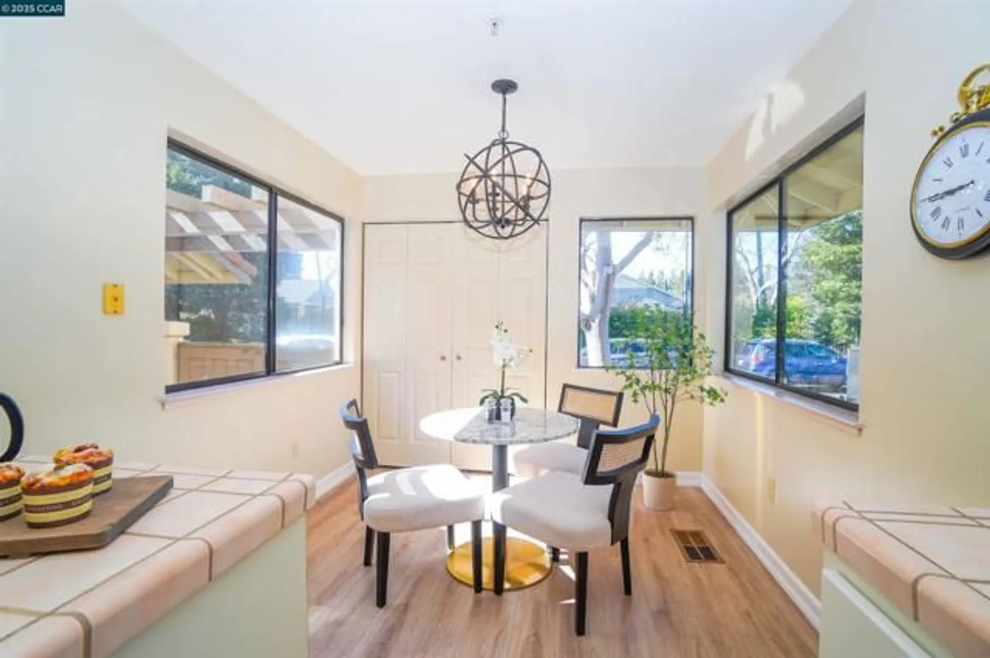 Property Slideshow image 15 of 26 | 11 fountain grove cir, Napa, CA, 94558