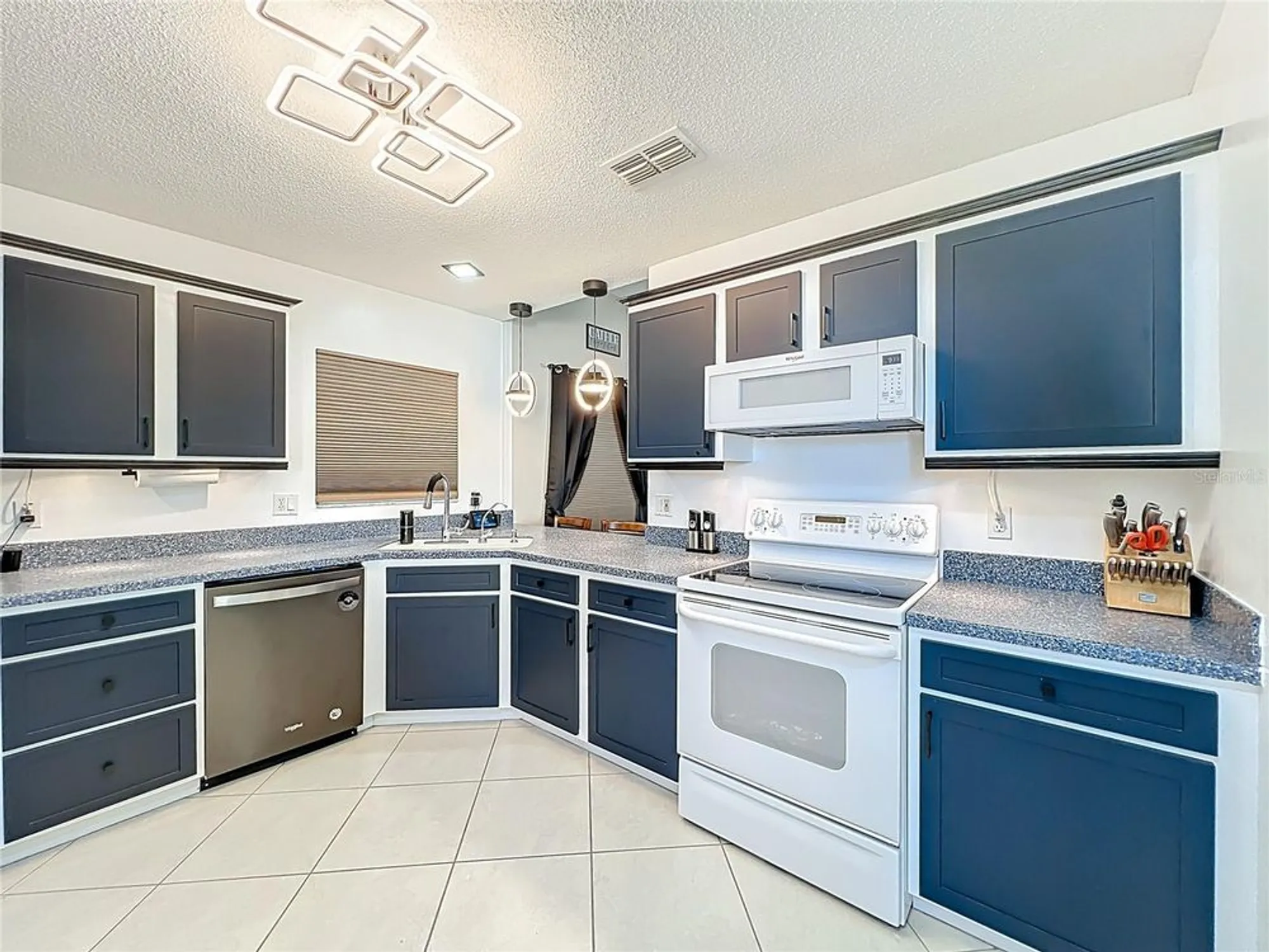 Property Slideshow image 6 of 39 | 4913 heron run cir, Leesburg, FL, 34748