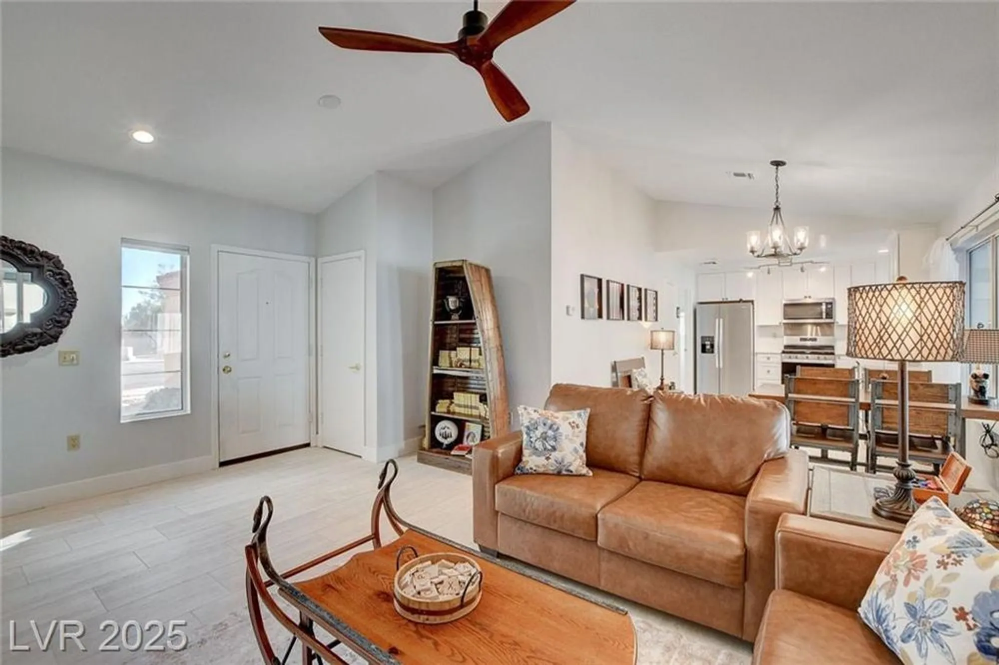 Property Slideshow image 15 of 42 | 9037 grayling dr, Las Vegas, NV, 89134