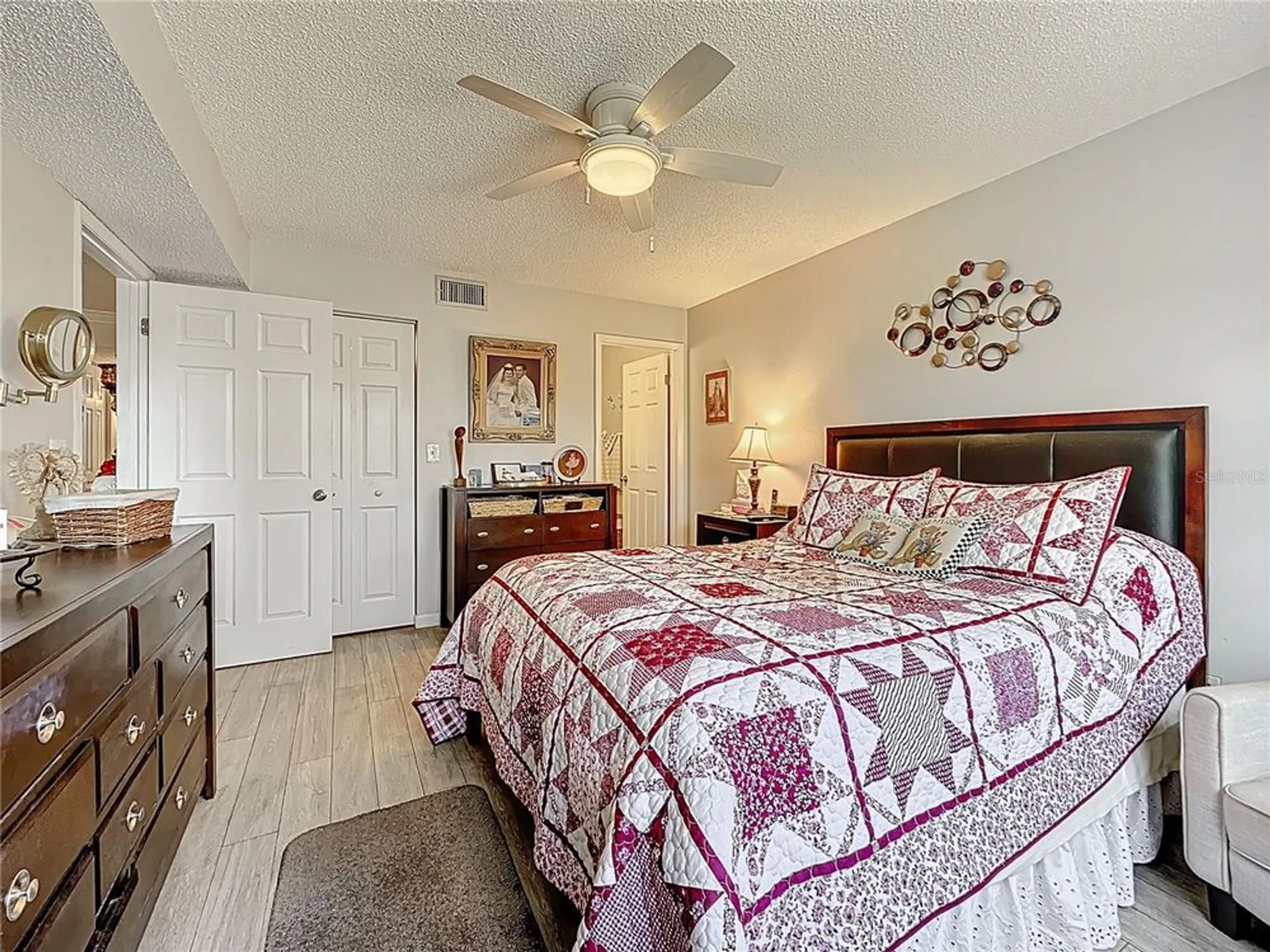 Property Slideshow image 15 of 51 | 5920 80th st n unit 406, Saint Petersburg, FL, 33709