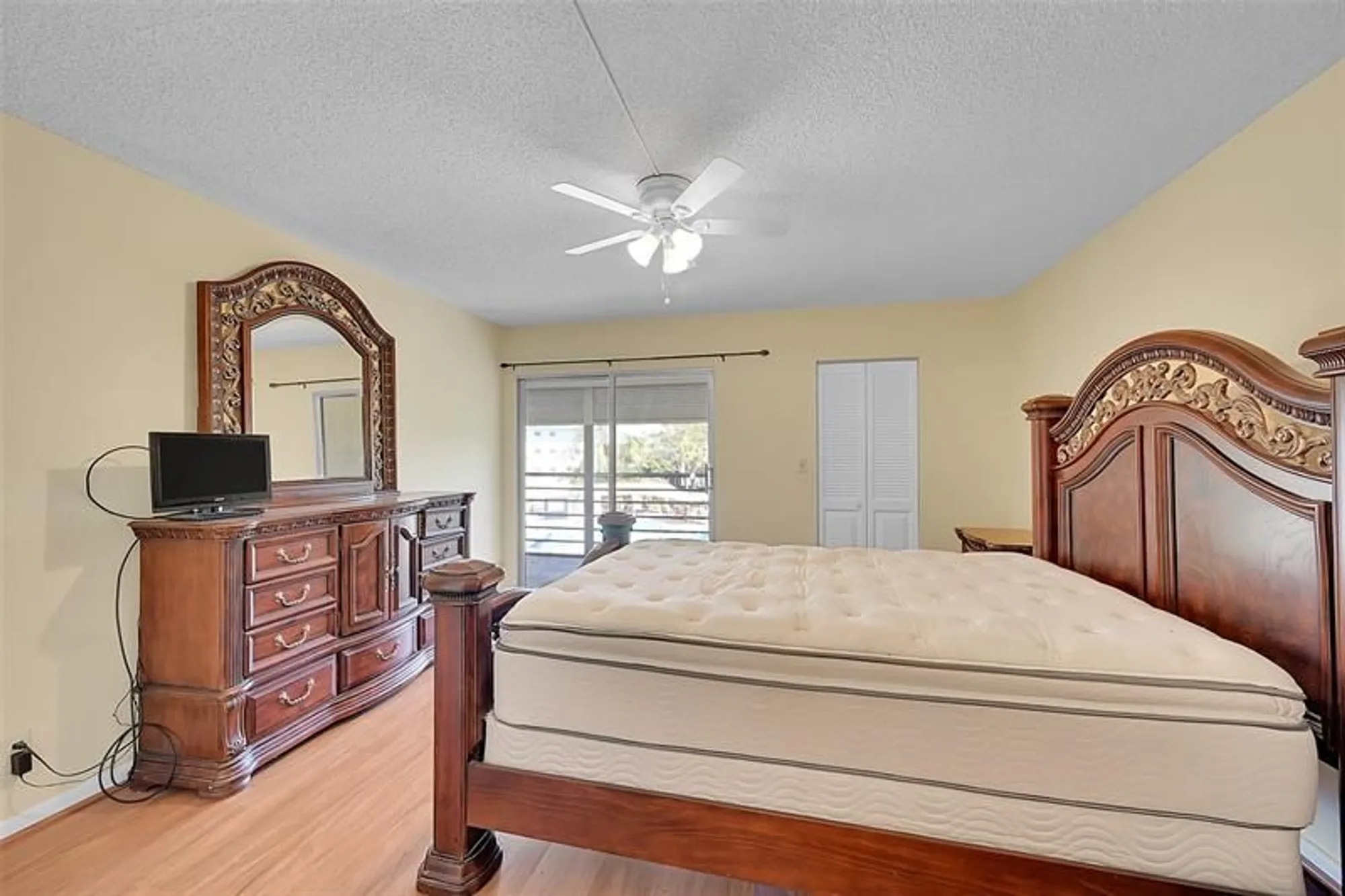 Property Slideshow image 17 of 29 | 2901 victoria cir k3, Coconut Creek, FL, 33066