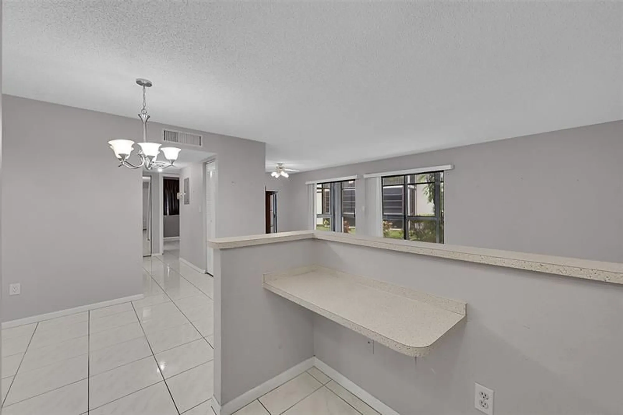 Property Slideshow image 11 of 33 | 9968 n belfort cir 108, Tamarac, FL, 33321