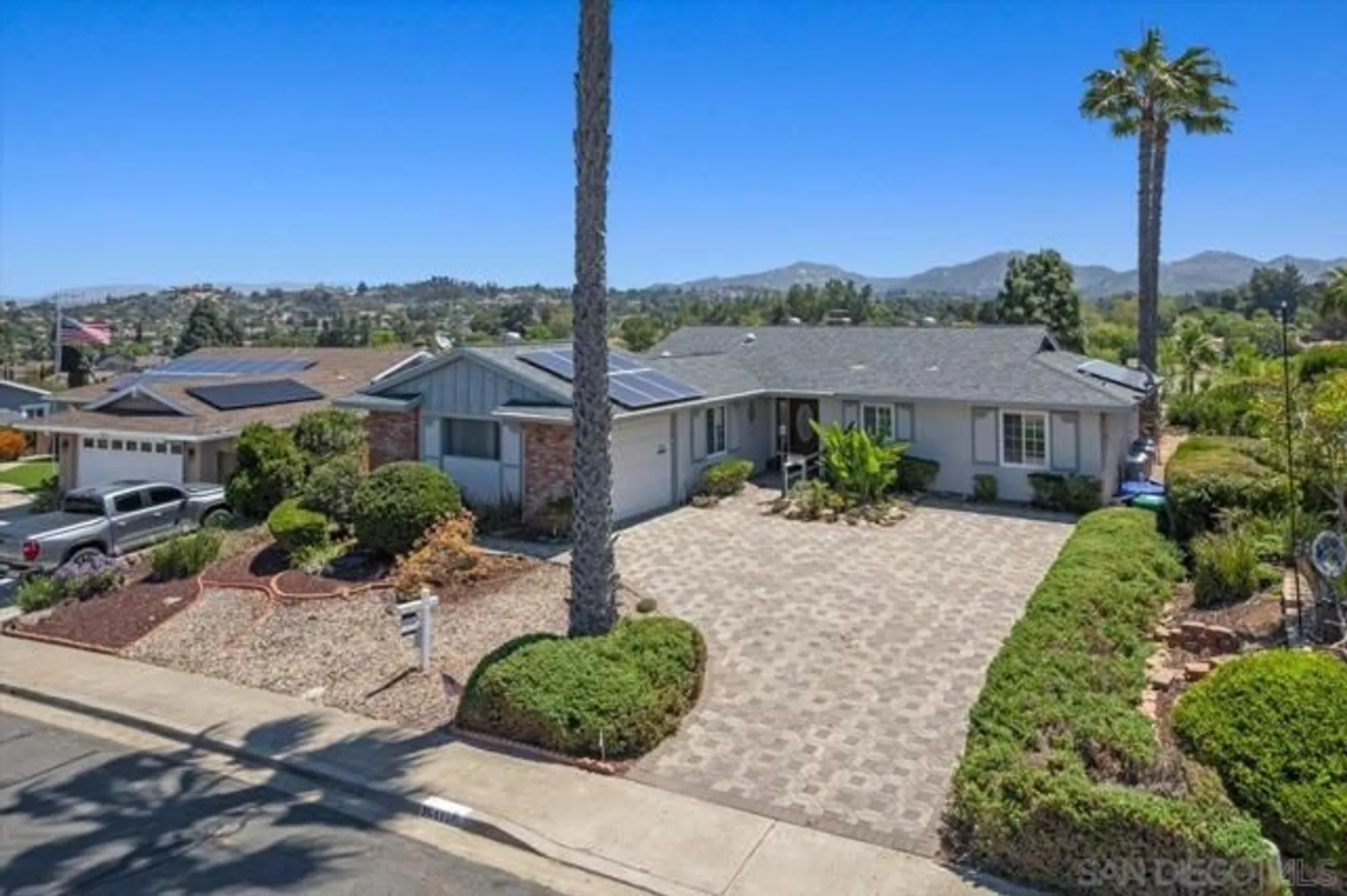 Property Slideshow image 4 of 36 | 16413 roca dr, San Diego, CA, 92128
