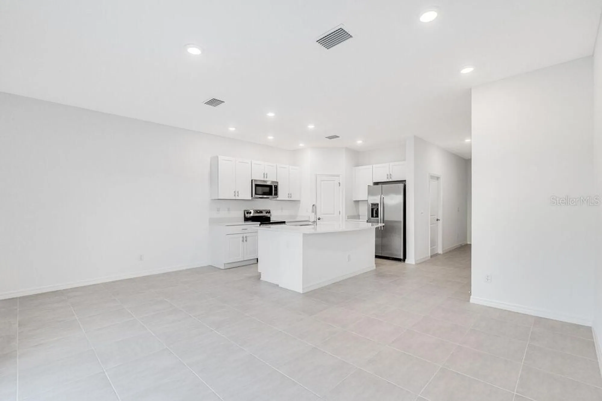 Property Slideshow image 11 of 27 | 3063 novara ln, Lakewood Ranch, FL, 34211