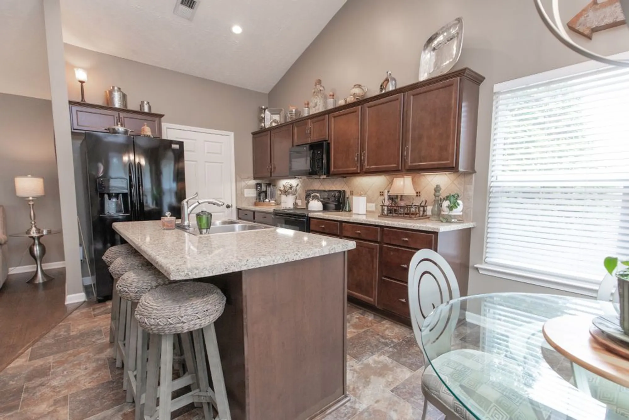 Property Slideshow image 10 of 50 | 395 devon chase hl 6001, Gallatin, TN, 37066