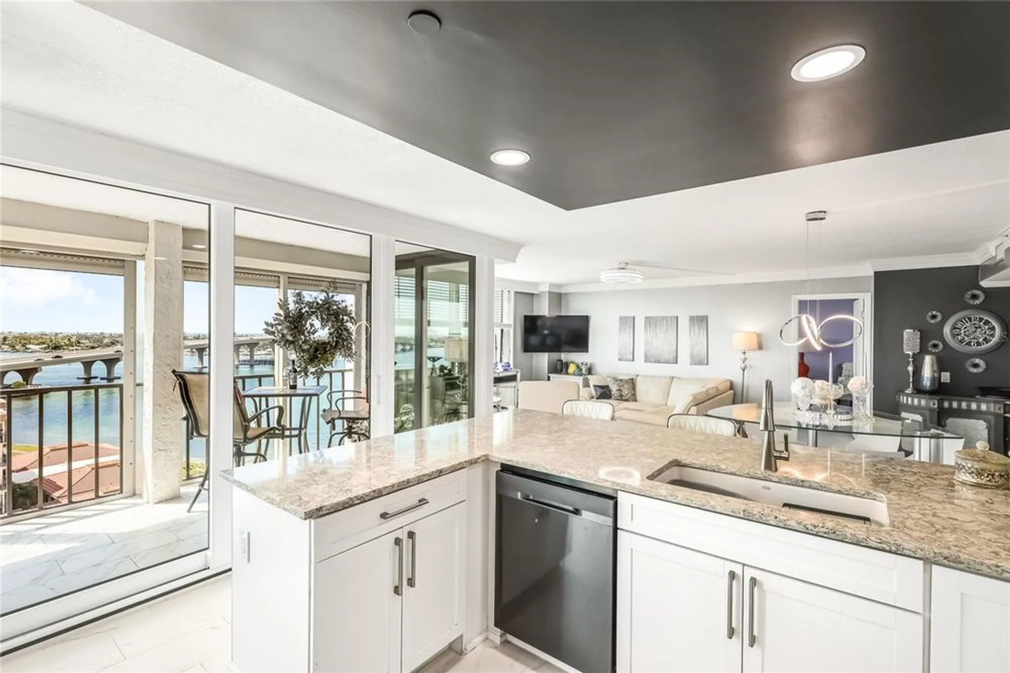 Property Slideshow image 19 of 27 | 6265 sun blvd apt 1004, Saint Petersburg, FL, 33715