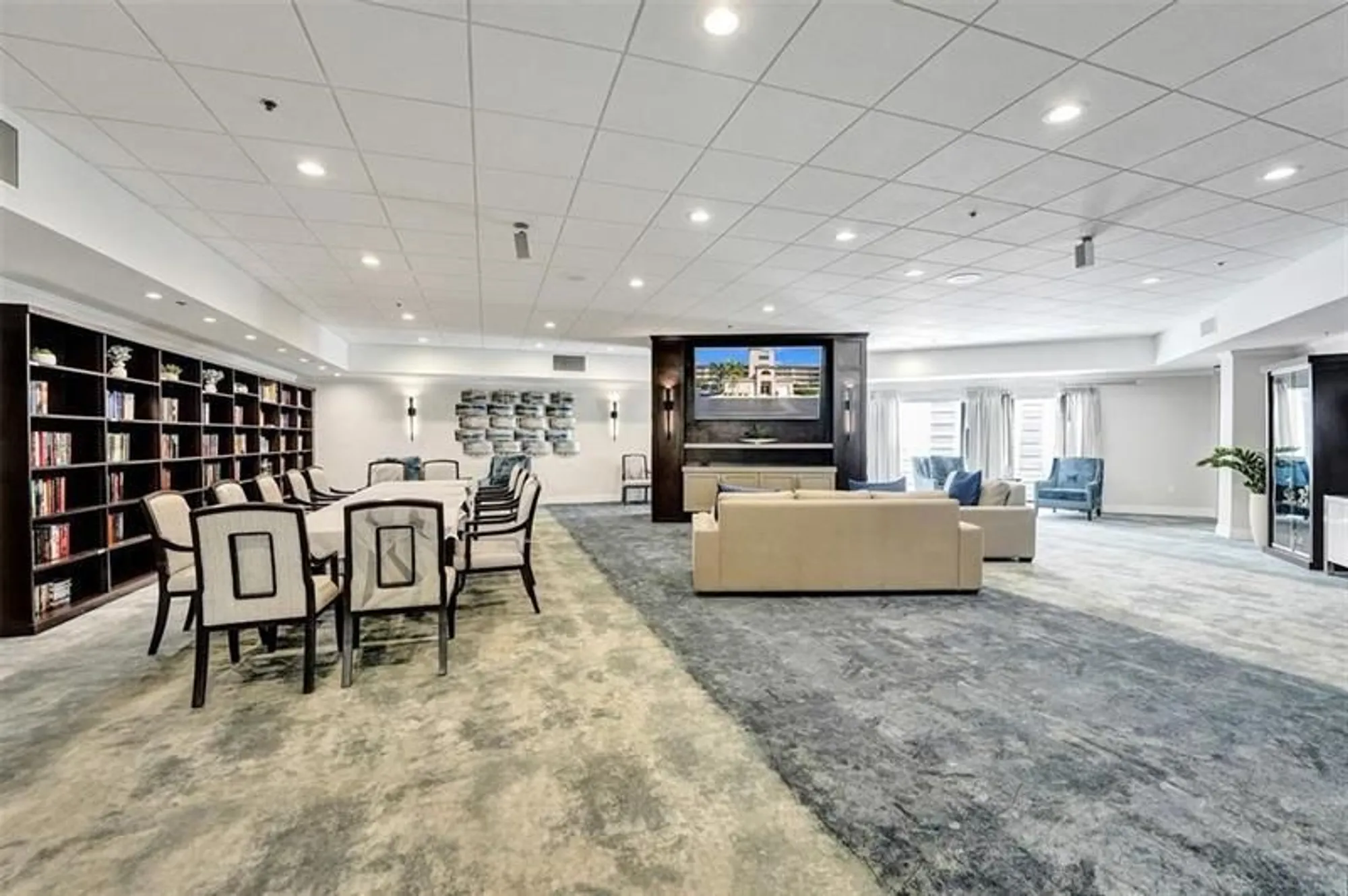 Property Slideshow image 20 of 27 | 5746 crystal shores dr 402, Boynton Beach, FL, 33437