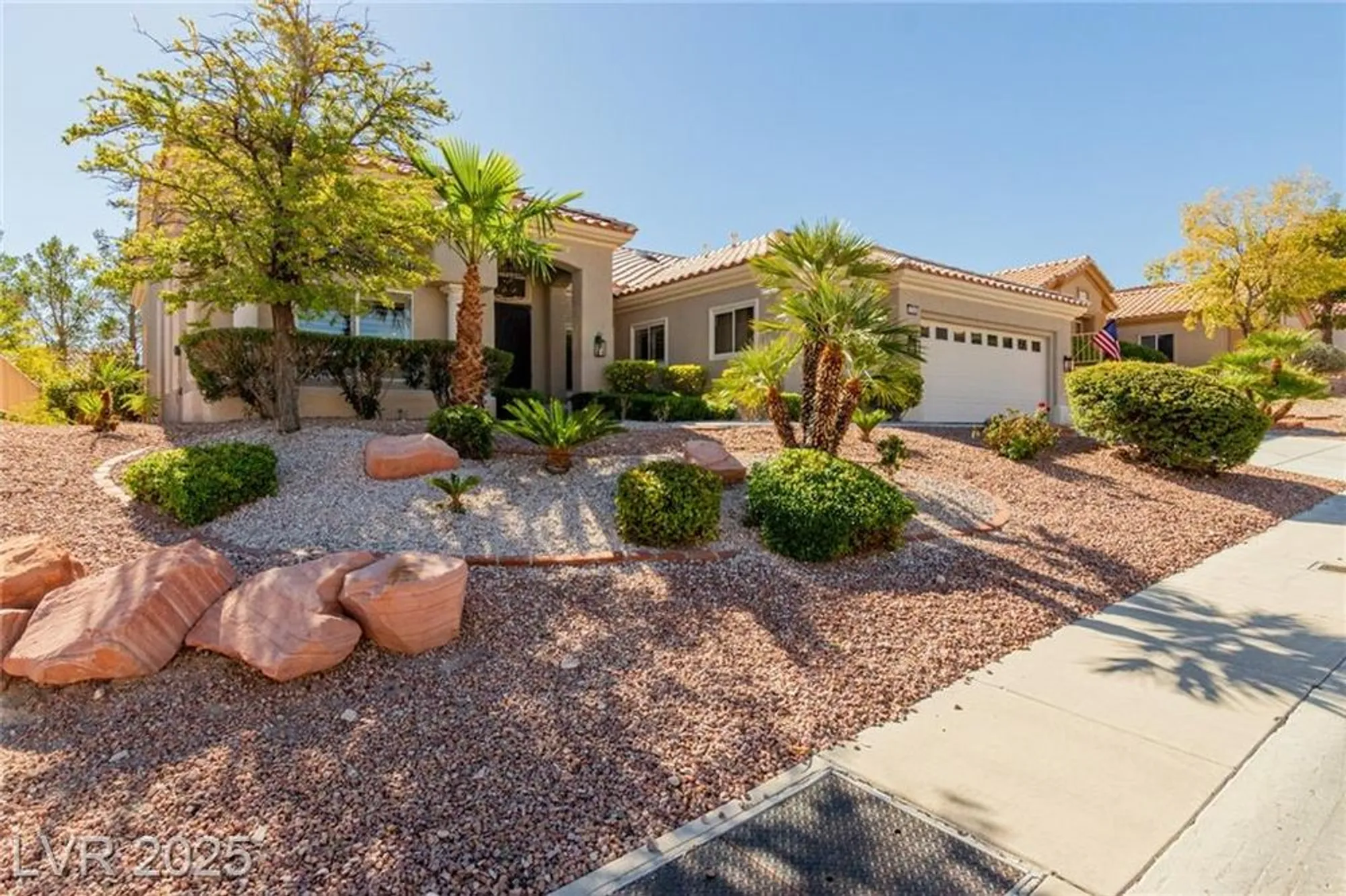 Property Slideshow image 5 of 49 | 2824 faiss dr, Las Vegas, NV, 89134