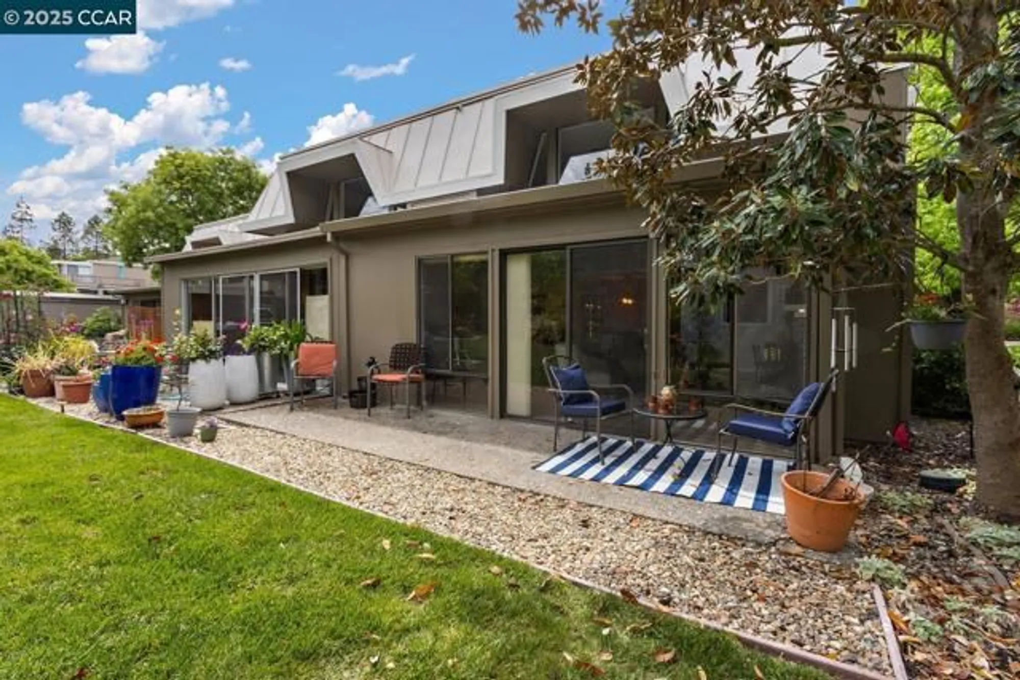 Property Slideshow image 7 of 47 | 1244 singingwood ct 1, Walnut Creek, CA, 94595