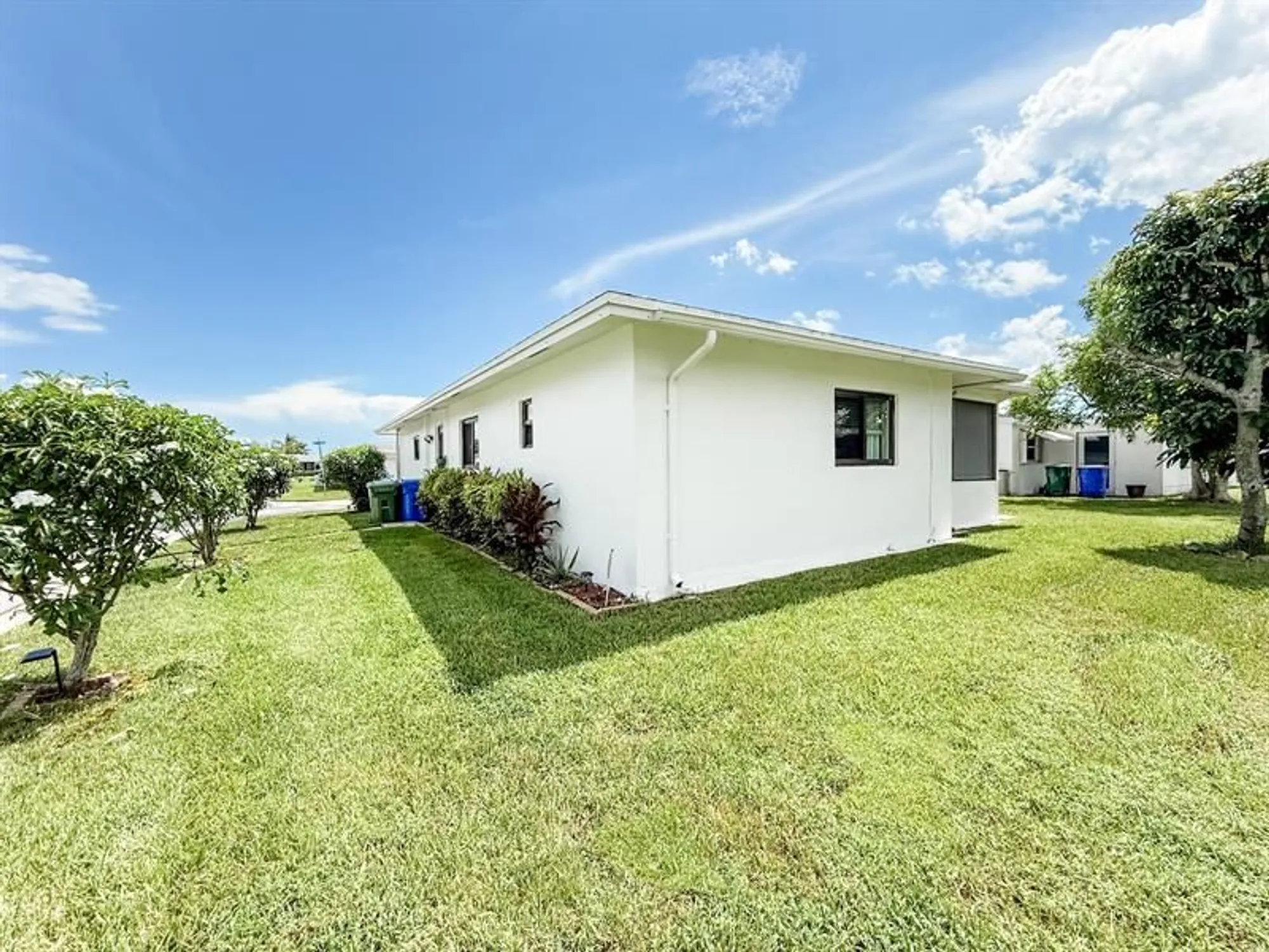 Property Slideshow image 32 of 41 | 755 nw 74th way, Margate, FL, 33063