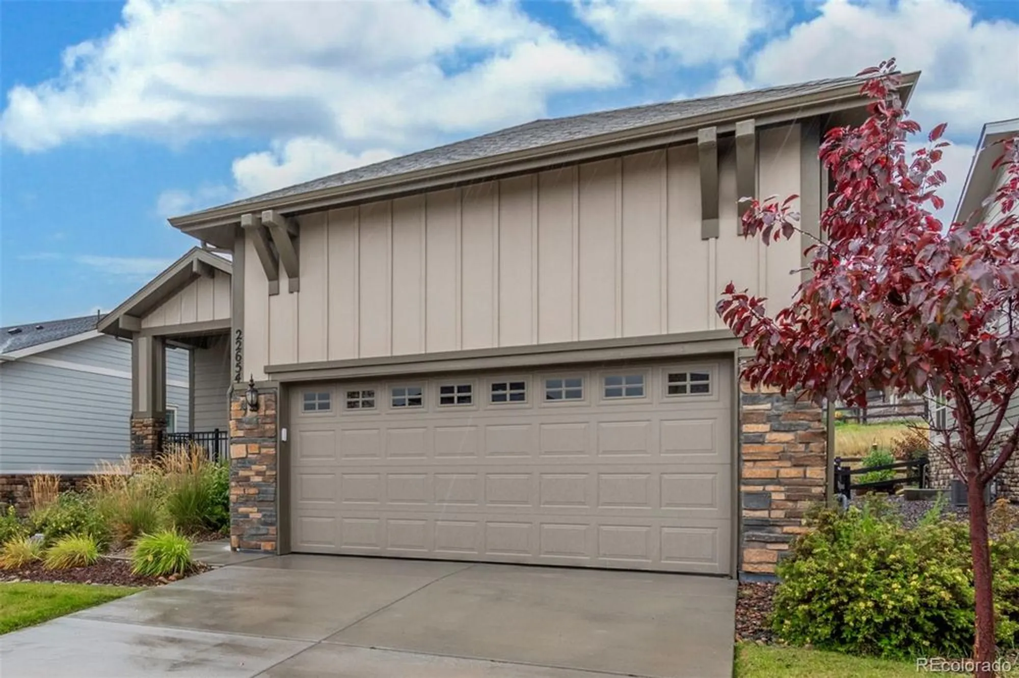 Property Slideshow image 4 of 45 | 22654 e henderson dr, Aurora, CO, 80016