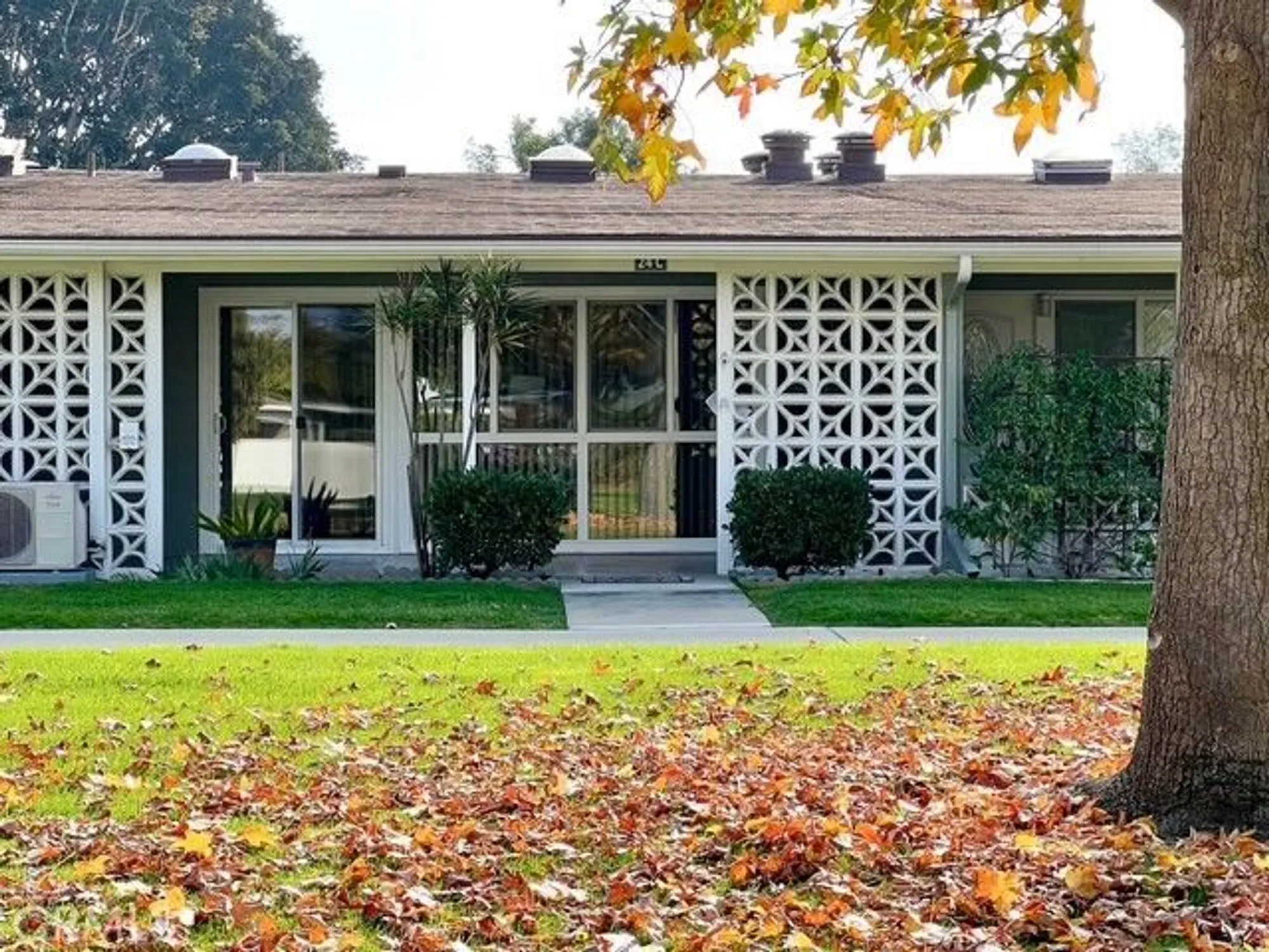 Property Slideshow image 1 of 17 | 13660 annandale dr # m1-24c, Seal Beach, CA, 90740