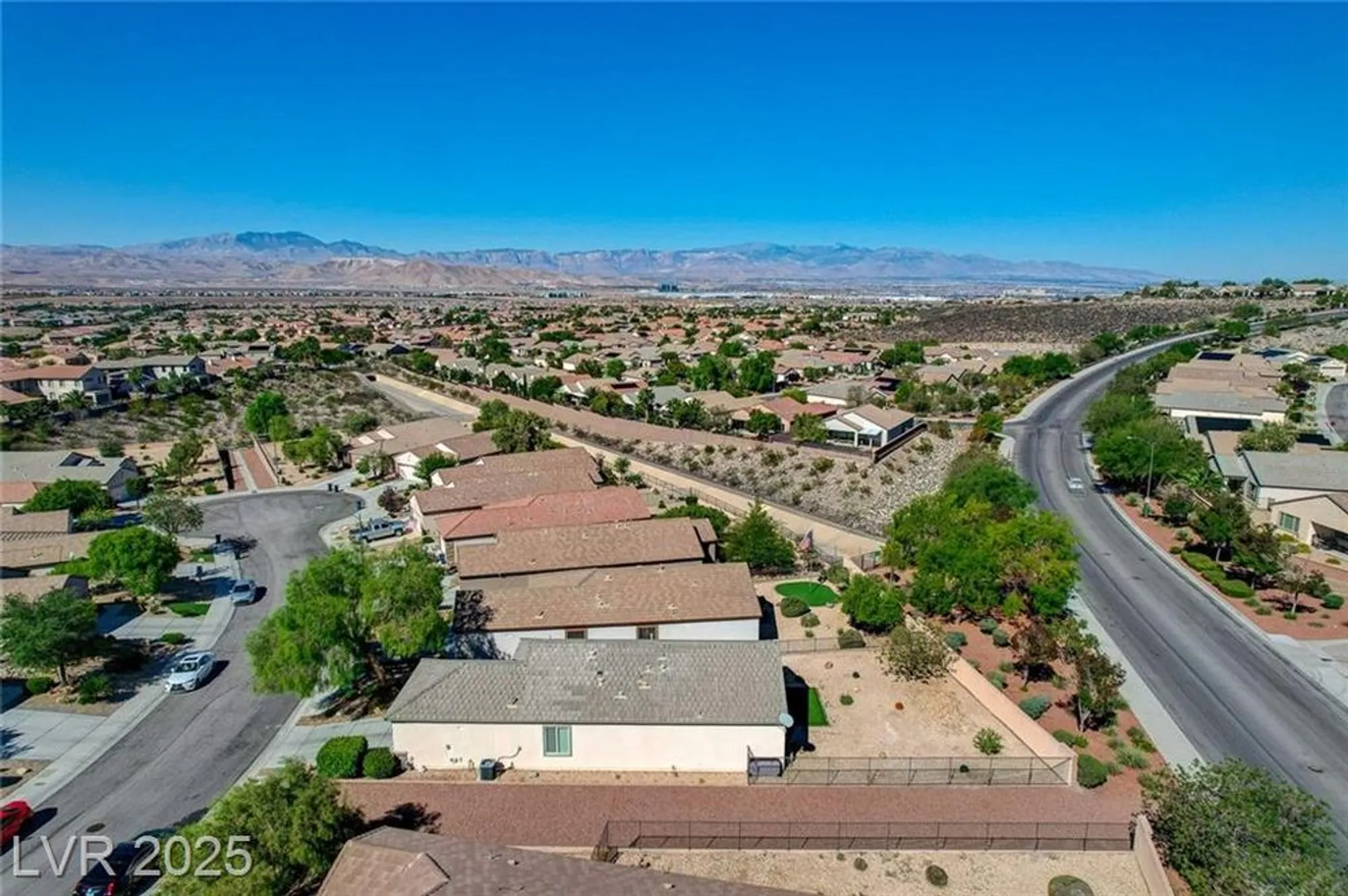 Property Slideshow image 47 of 72 | 2576 binary stars st, Henderson, NV, 89044