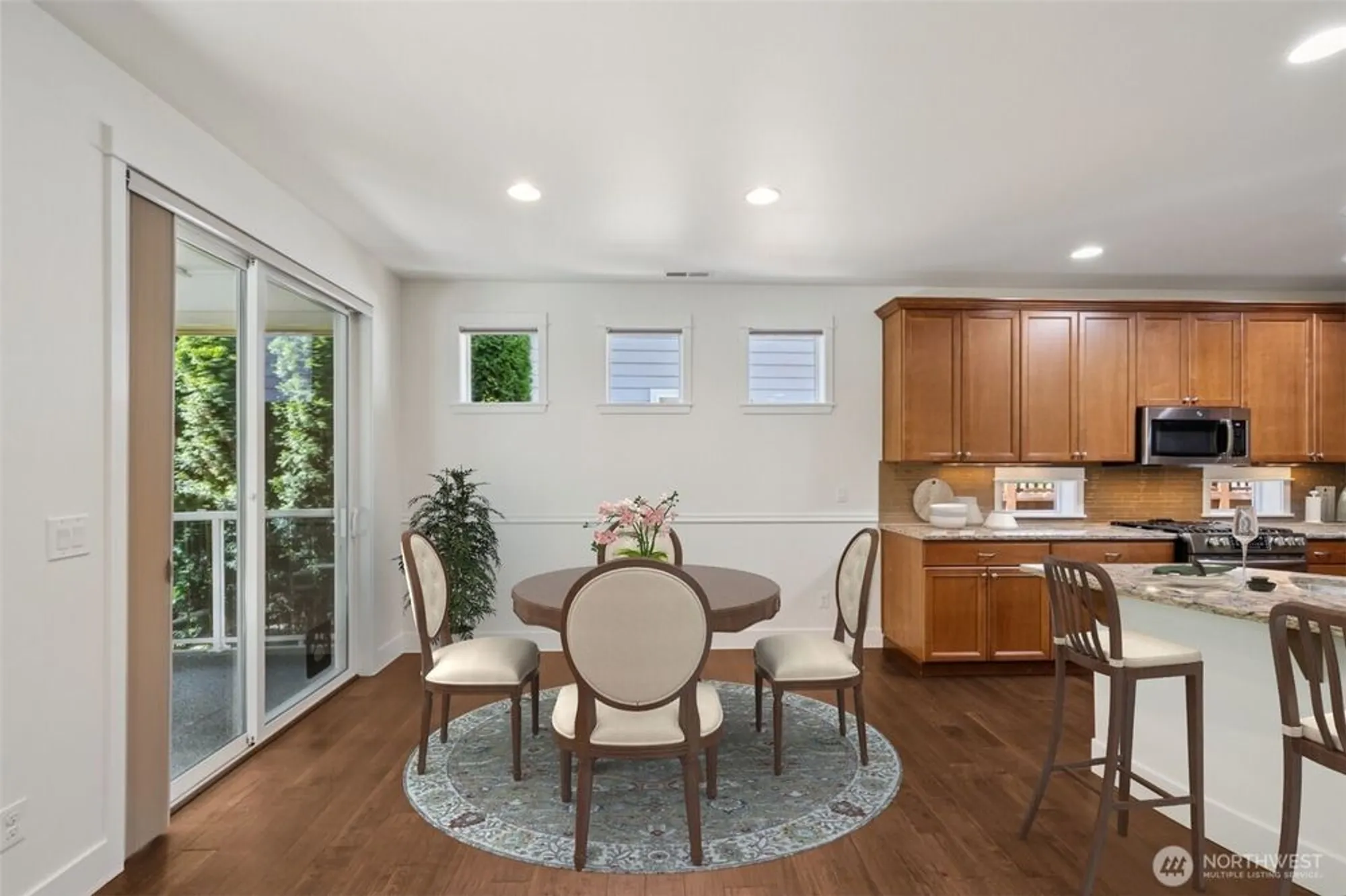 Property Slideshow image 11 of 35 | 14714 knoll park ct, Bonney Lake, WA, 98391