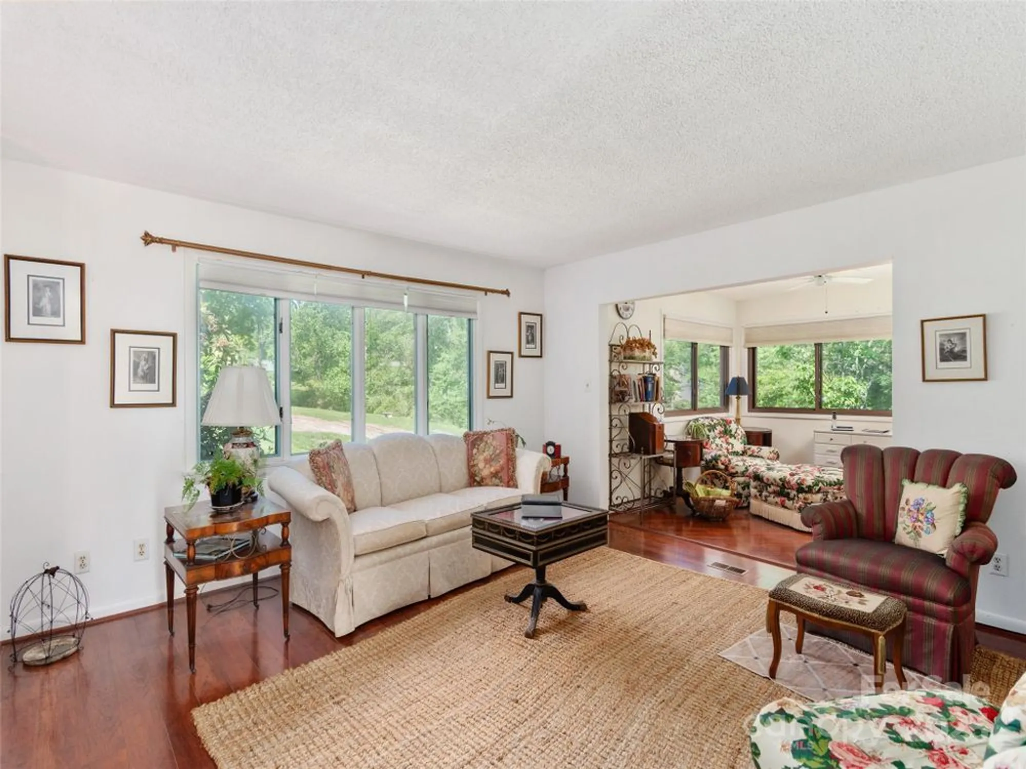 Property Slideshow image 6 of 26 | 514 crowfields ln, Asheville, NC, 28803