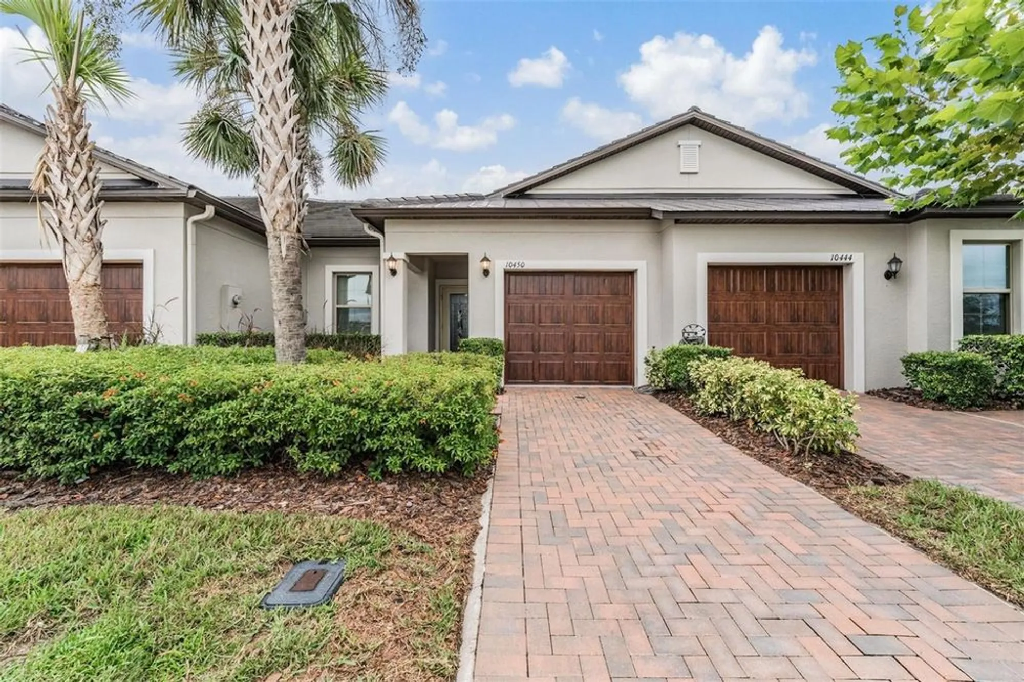 Property Slideshow image 1 of 90 | 10450 weldon cork way, San Antonio, FL, 33576