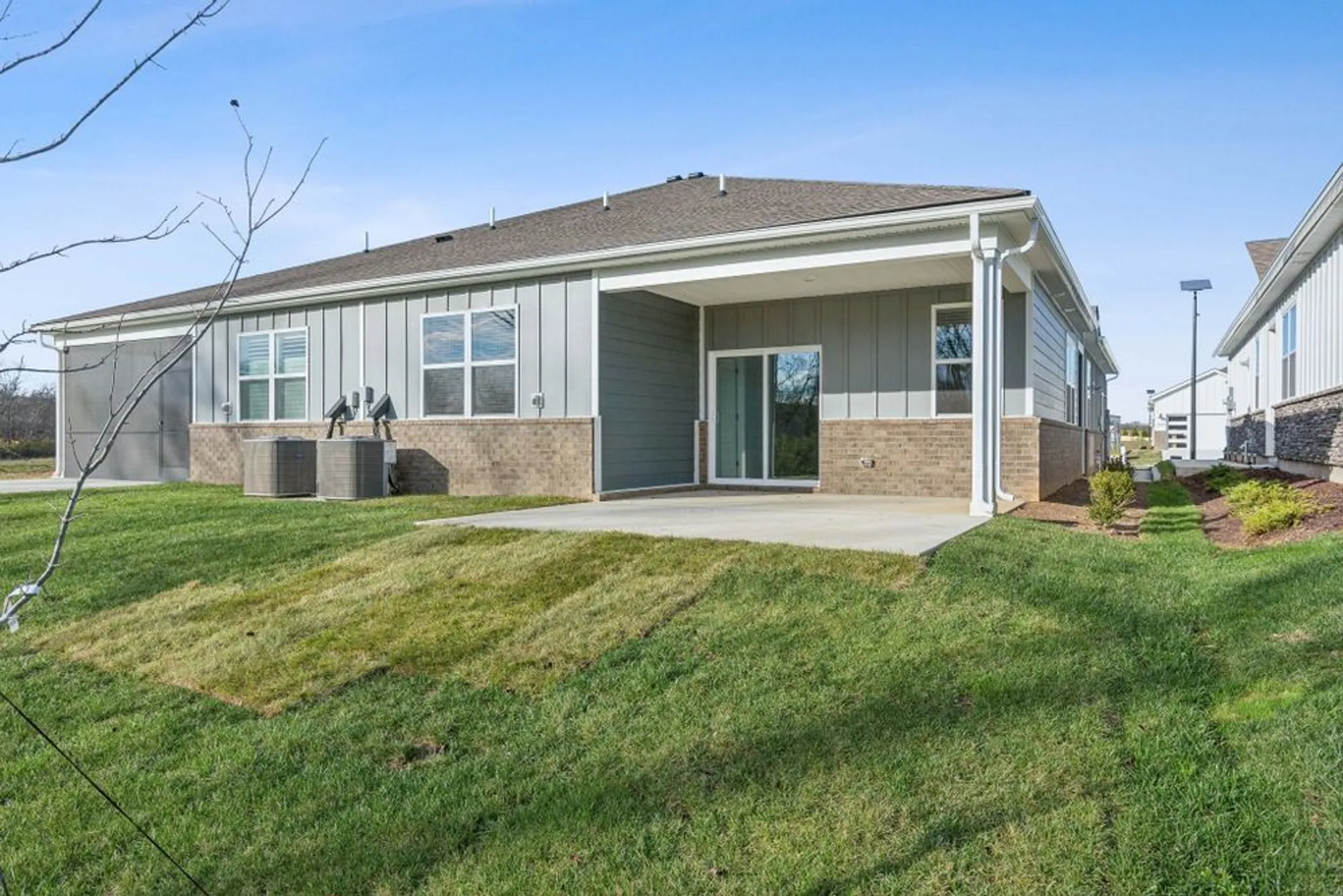 Property Slideshow image 15 of 16 | 2069 holmesburg pvt cir, Gallatin, TN, 37066