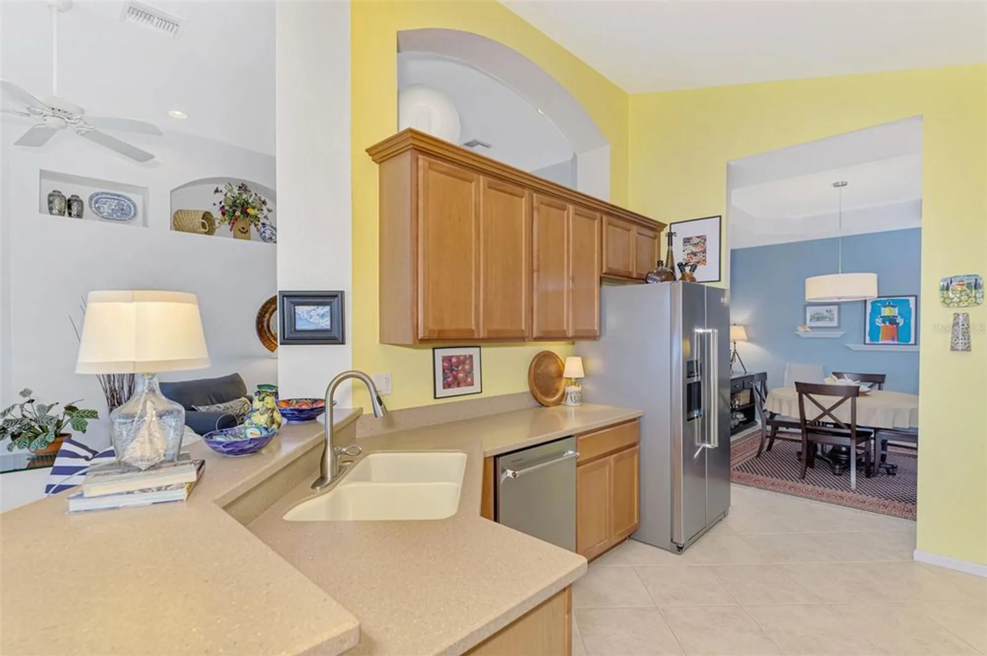Property Slideshow image 18 of 75 | 4628 club dr h201, Port Charlotte, FL, 33953