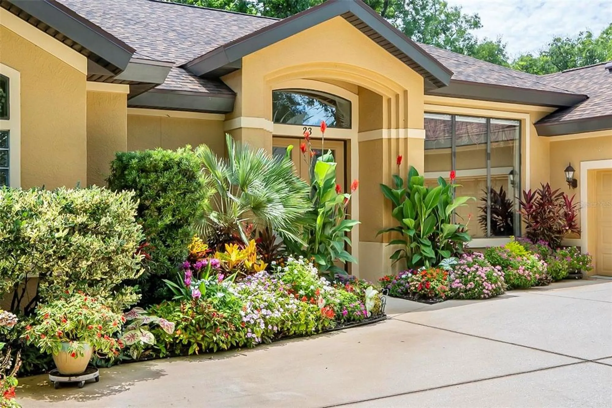 Property Slideshow image 2 of 56 | 23 creekside dr, Palm Coast, FL, 32137