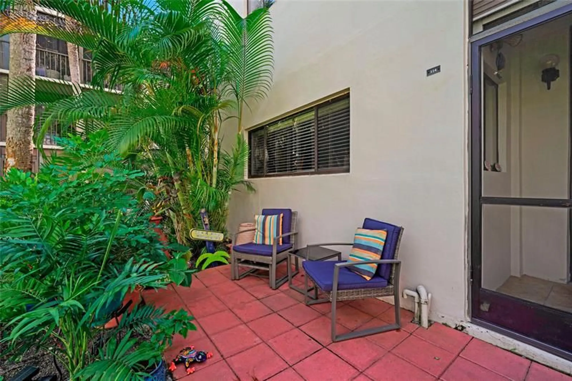 Property Slideshow image 4 of 47 | 5100 las verdes cir 114, Delray Beach, FL, 33484
