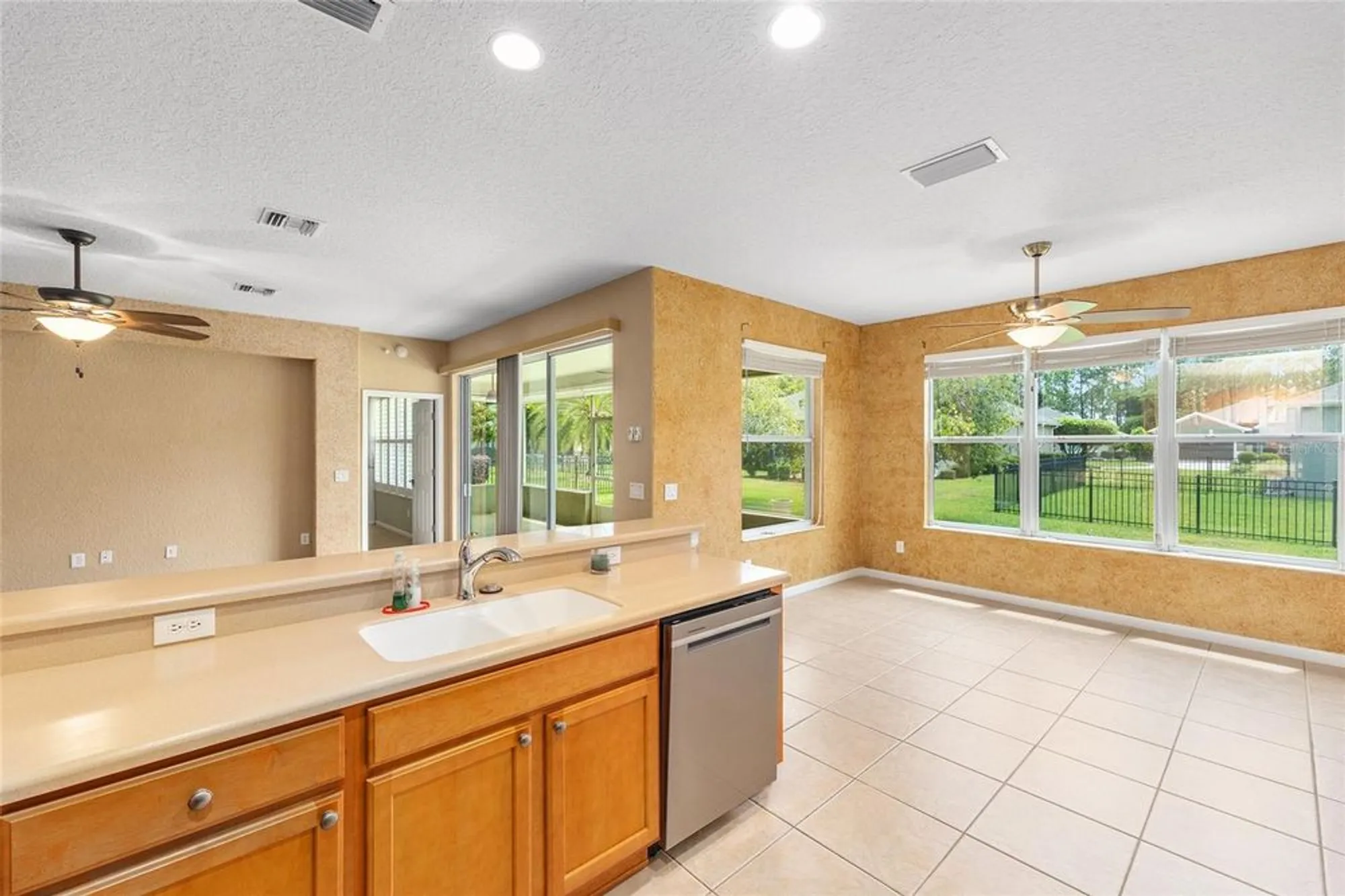 Property Slideshow image 22 of 64 | 6651 sw 93rd ct, Ocala, FL, 34481