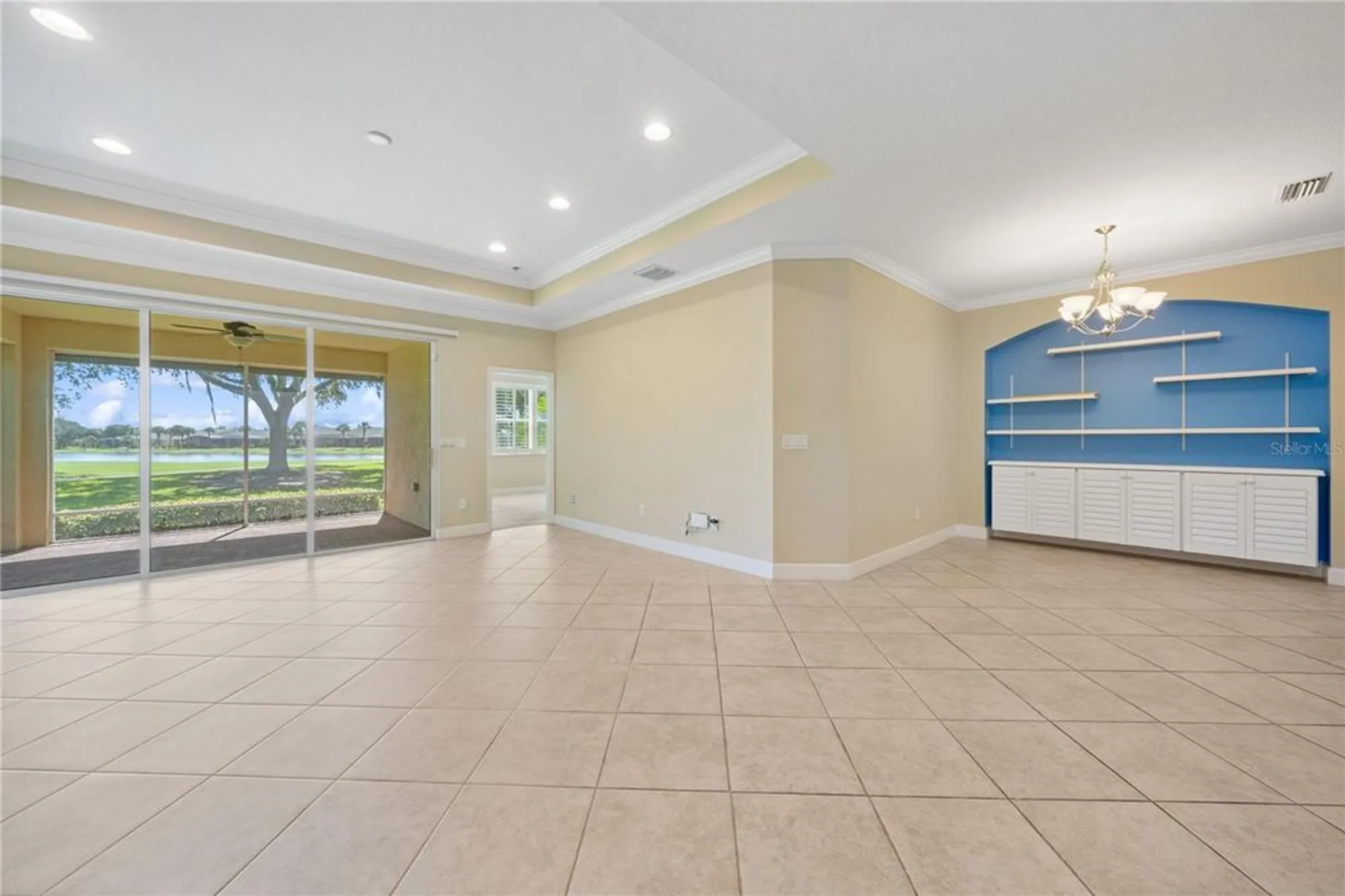 Property Slideshow image 9 of 57 | 802 chipper dr, Sun City Center, FL, 33573