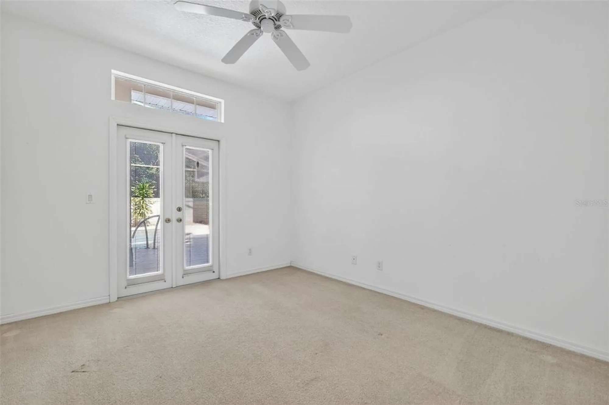 Property Slideshow image 28 of 66 | 21607 regency park ln, Leesburg, FL, 34748