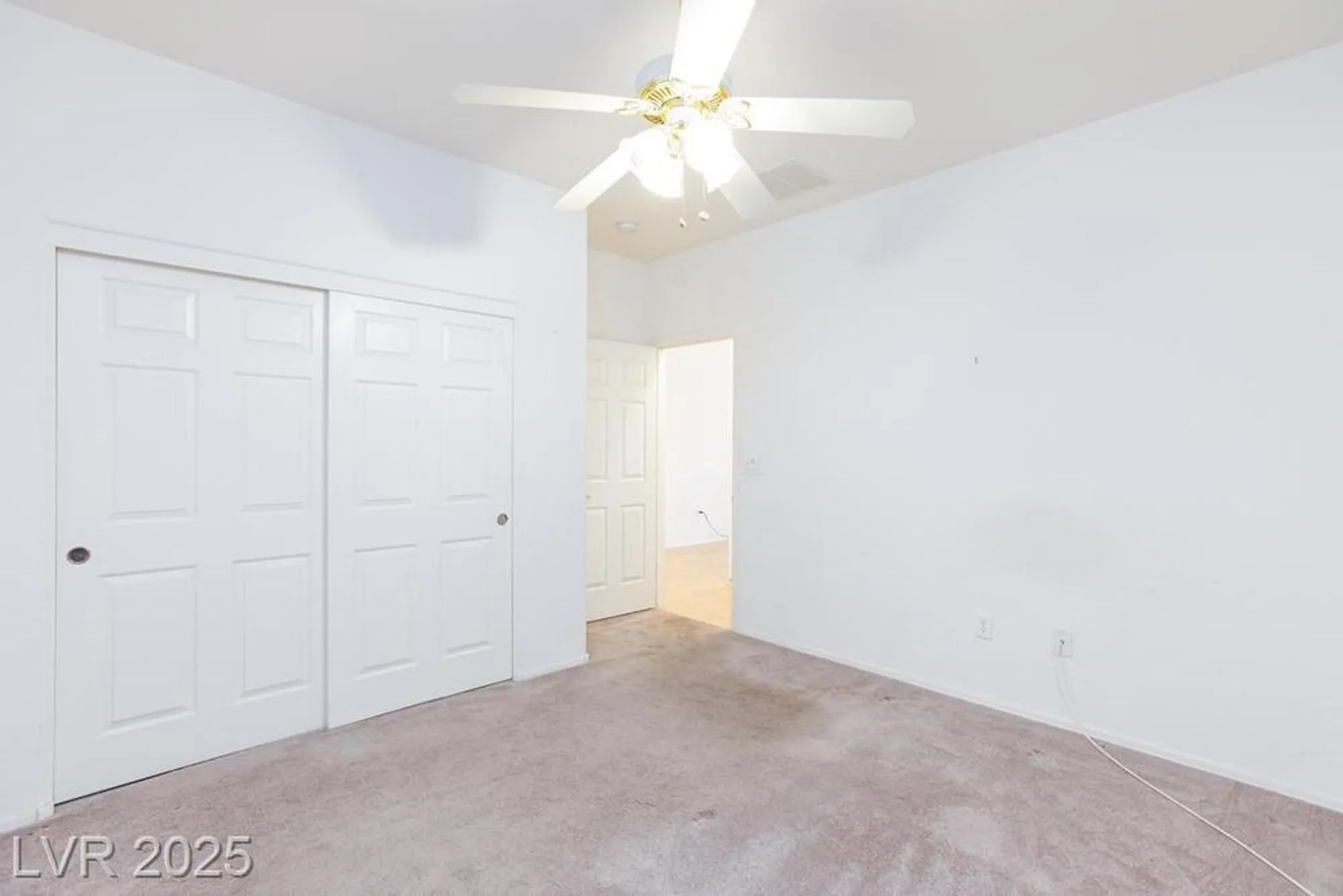 Property Slideshow image 12 of 33 | 7716 homing pigeon st, North Las Vegas, NV, 89084