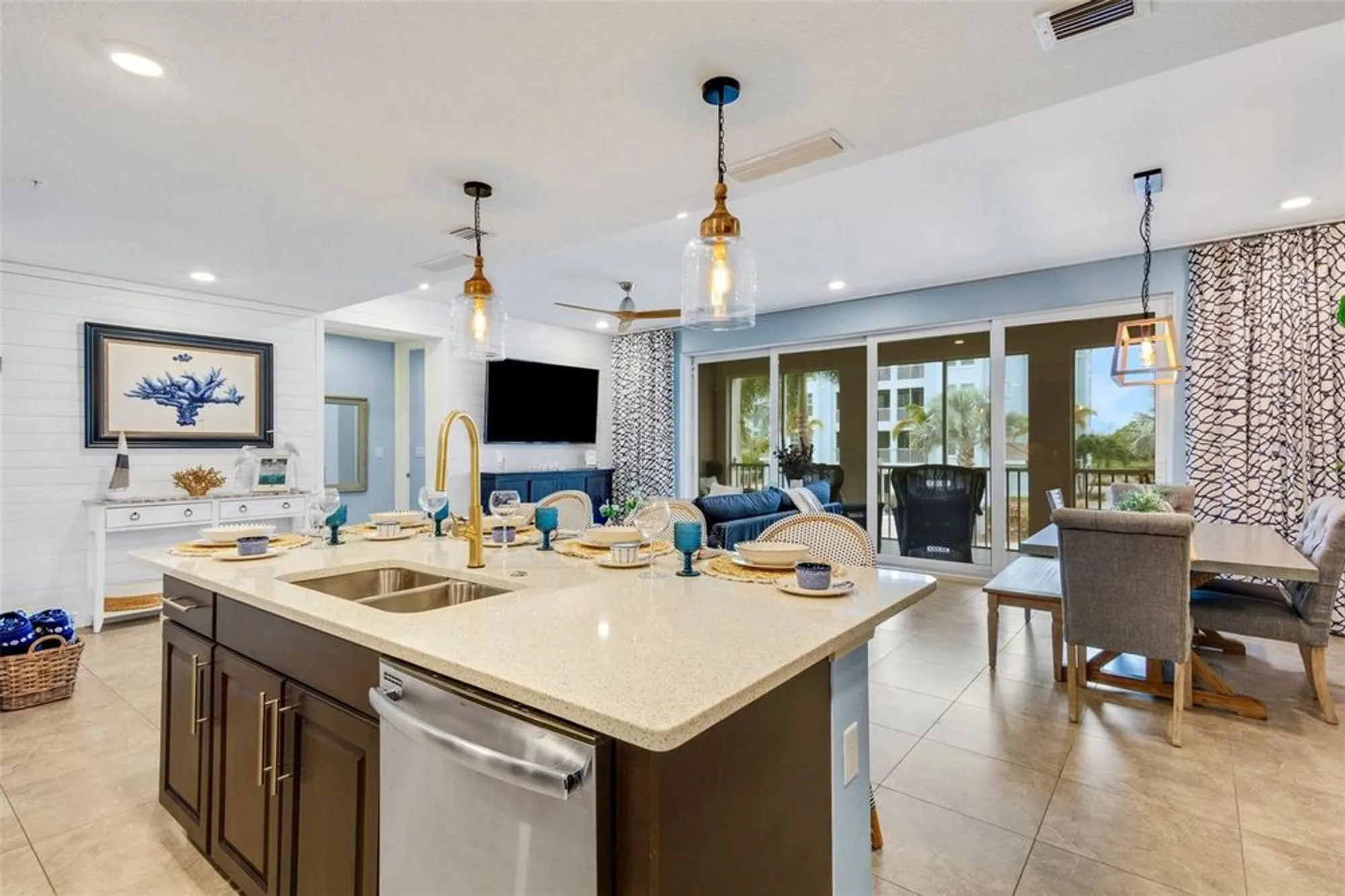 Property Slideshow image 23 of 94 | 395 aruba cir unit 101, Bradenton, FL, 34209
