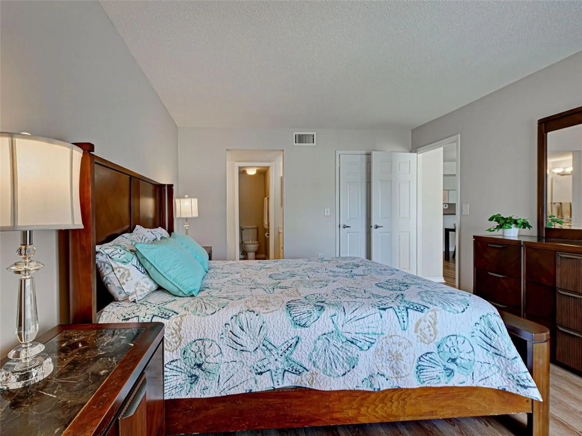 Property Slideshow image 30 of 54 | 406 cerromar cir 222, Venice, FL, 34293