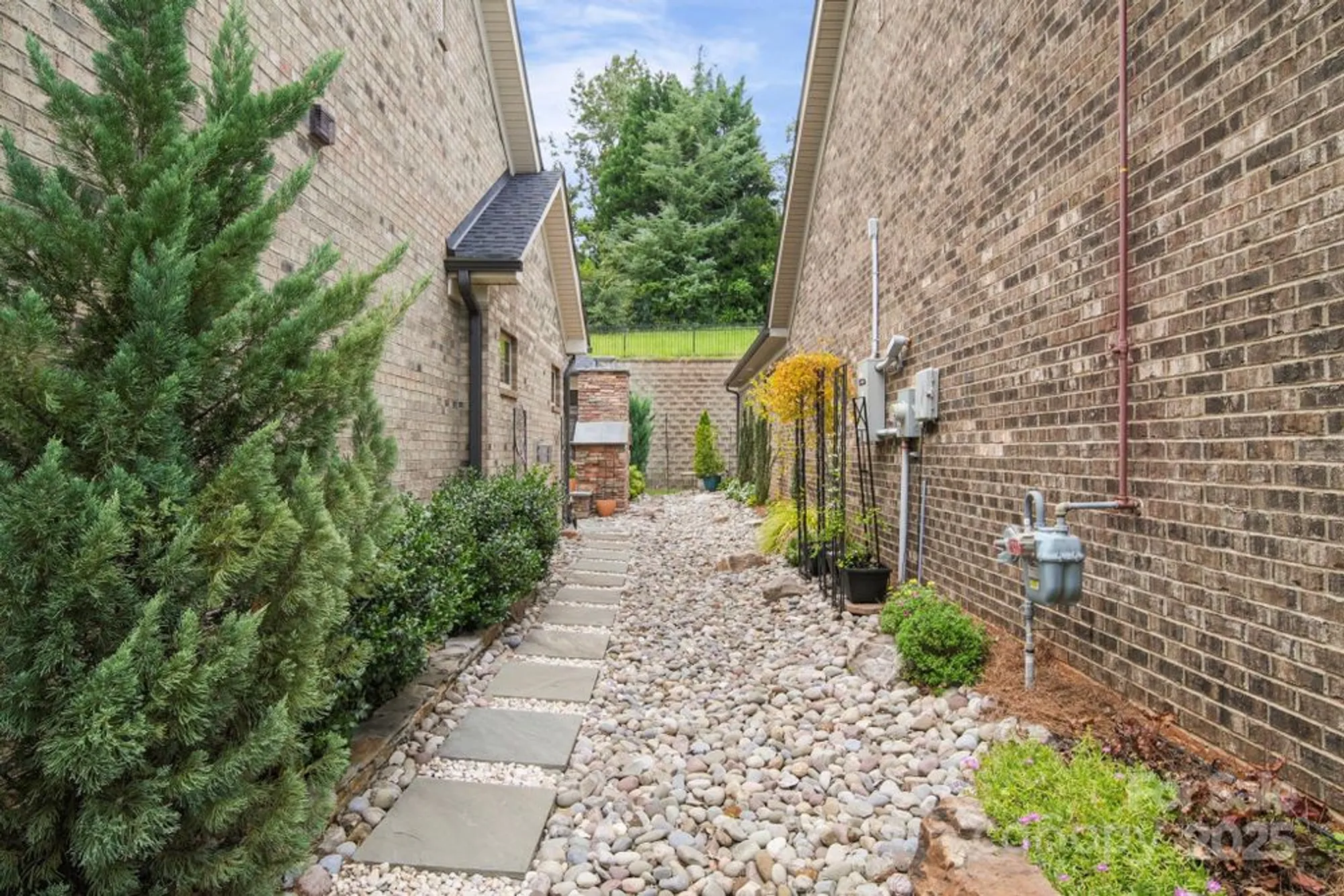 Property Slideshow image 32 of 40 | 5256 courtyard ln, Belmont, NC, 28012