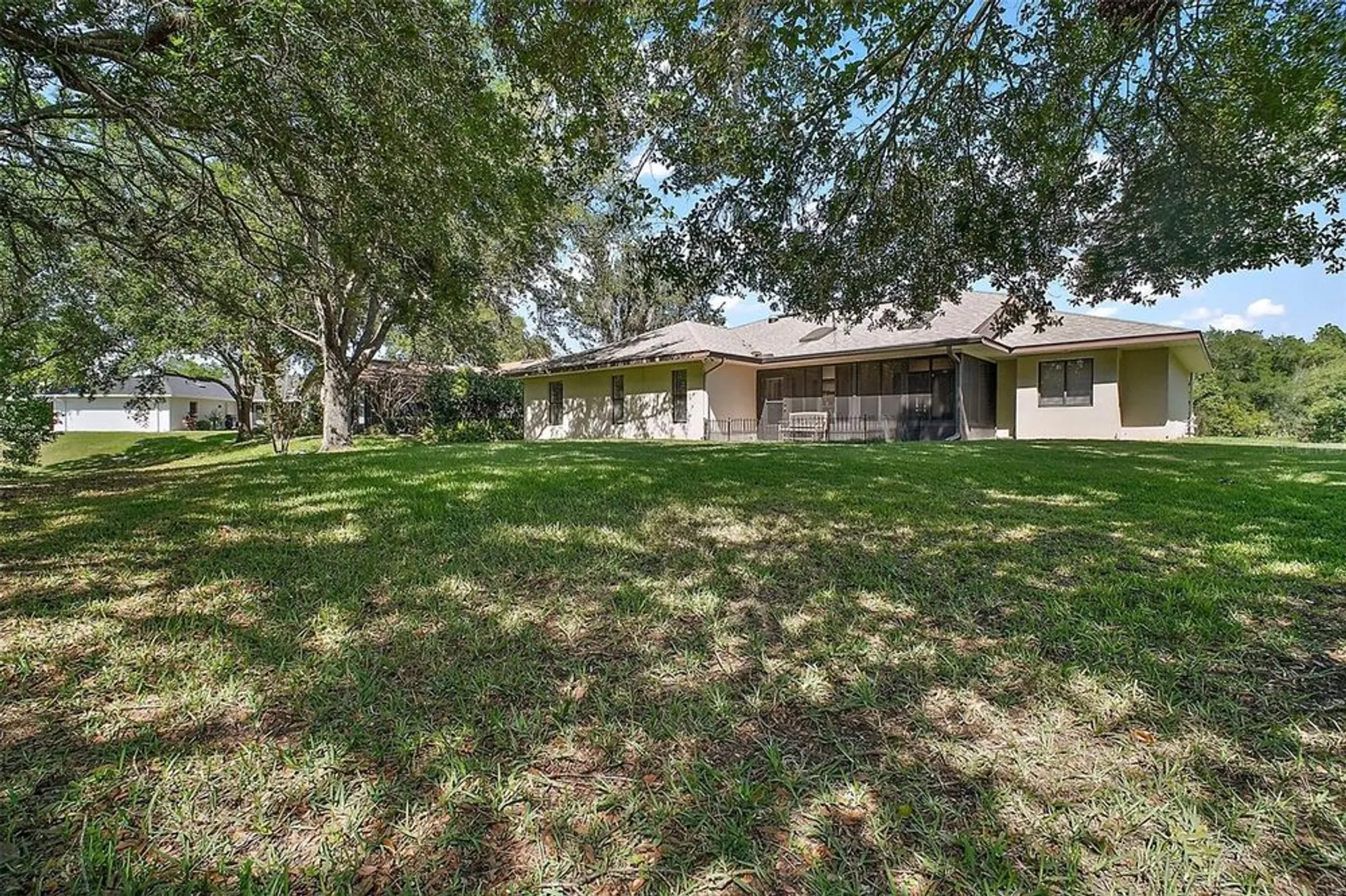 Property Slideshow image 27 of 29 | 27022 racquet cir, Leesburg, FL, 34748