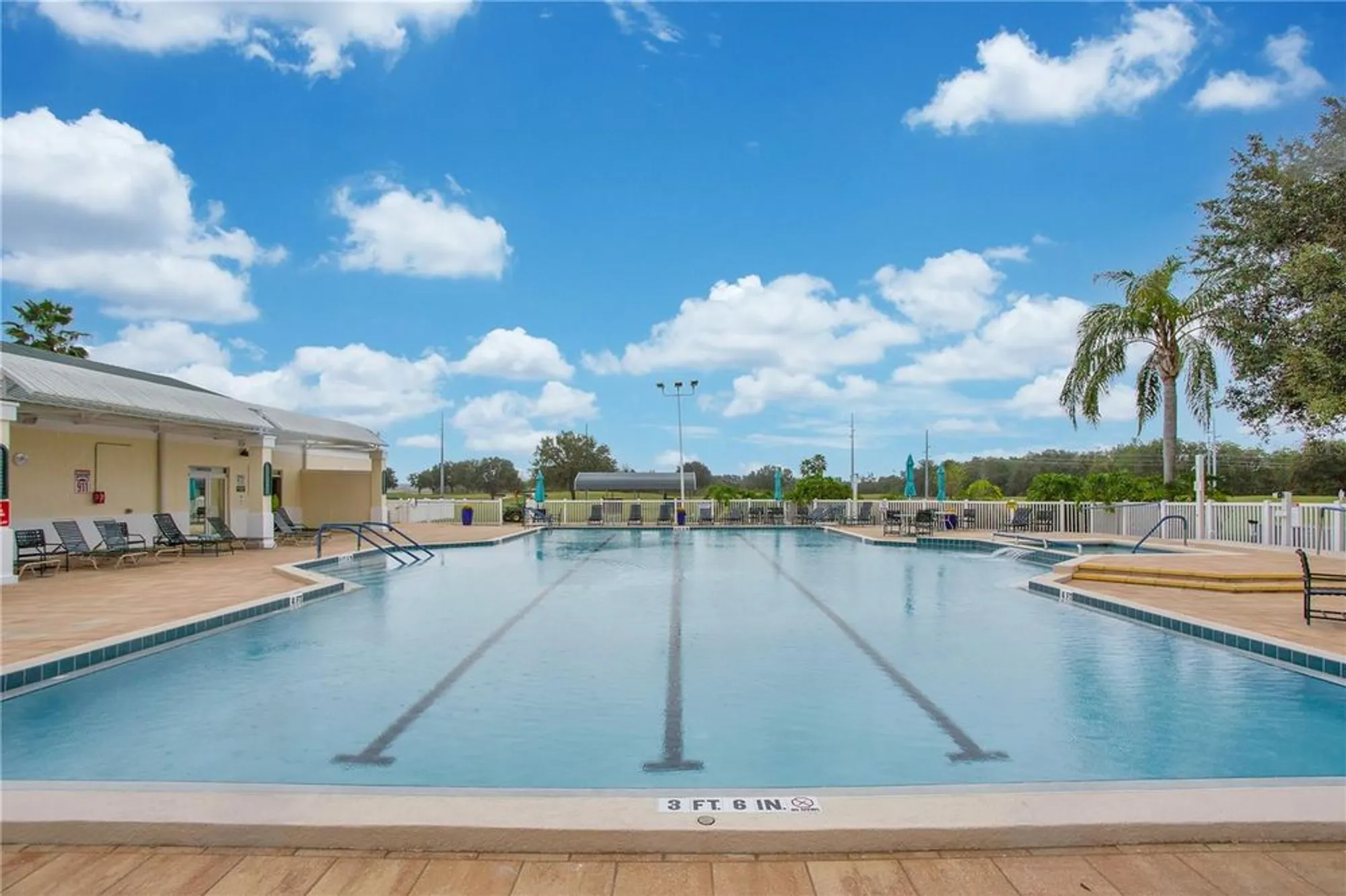 Property Slideshow image 39 of 48 | 725 timbercrest dr, Leesburg, FL, 34748