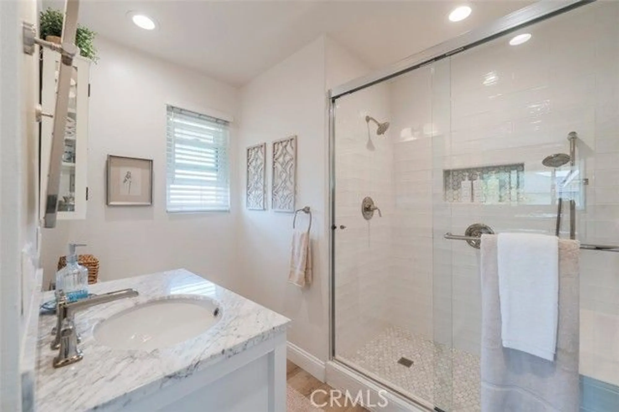 Property Slideshow image 13 of 38 | 23009 nadine cir b, Torrance, CA, 90505