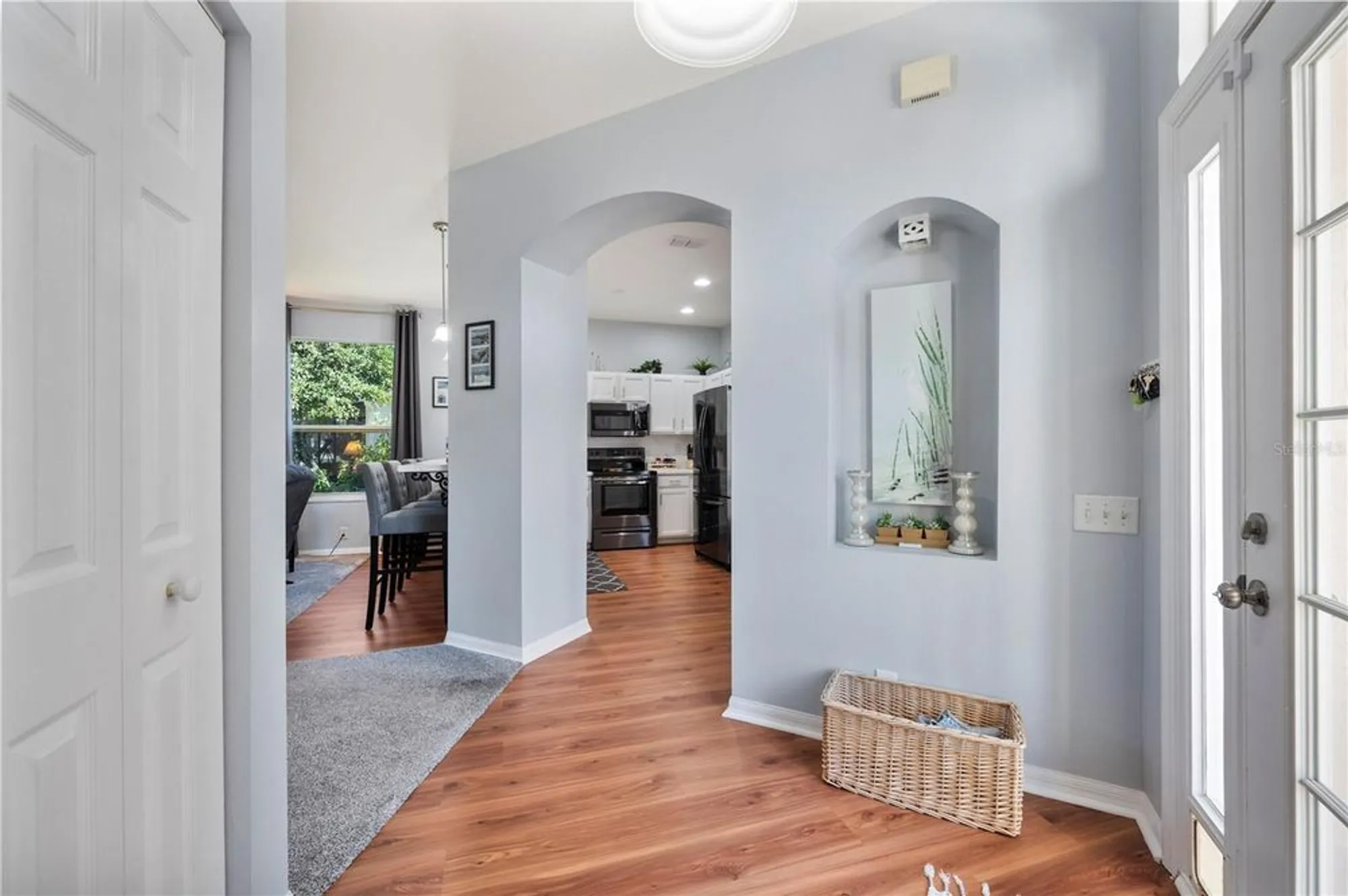 Property Slideshow image 12 of 41 | 4015 windchime ln, Lakeland, FL, 33811