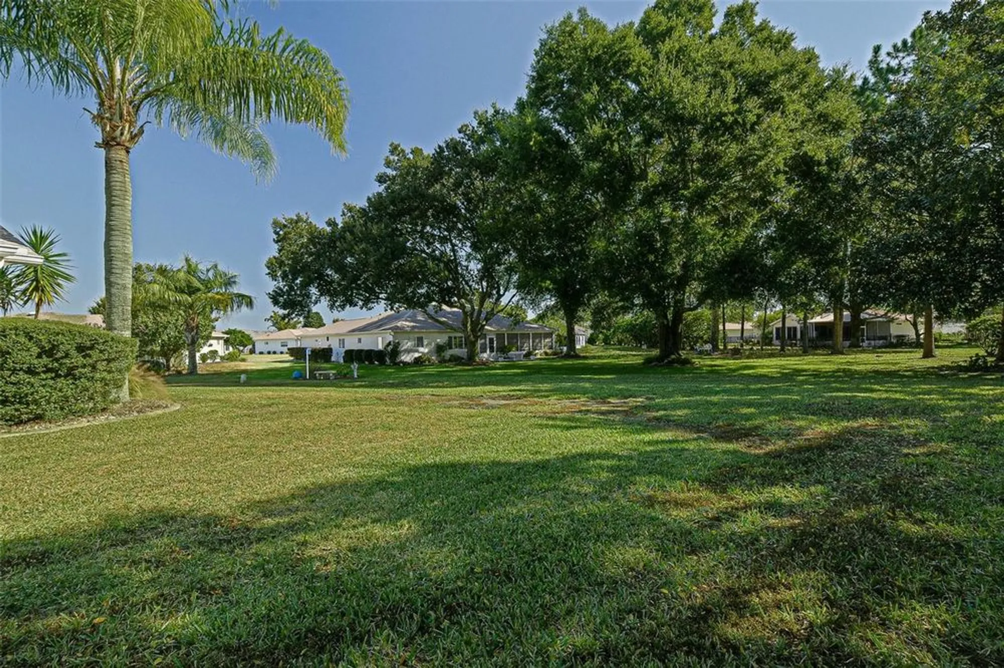 Property Slideshow image 4 of 89 | 13863 se 85th cir, Summerfield, FL, 34491