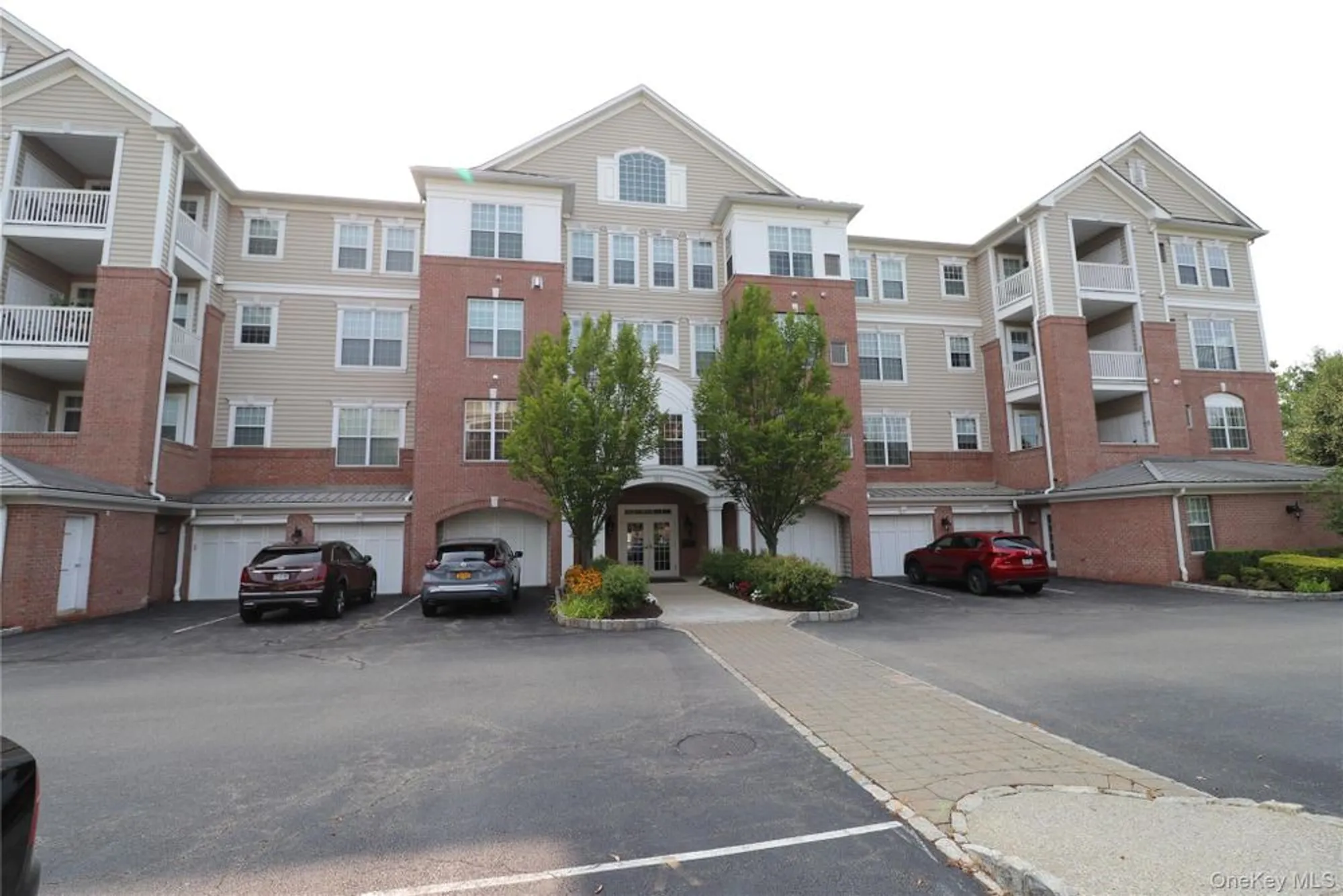 Property Slideshow image 2 of 34 | 145 regency dr, Fishkill, NY, 12524